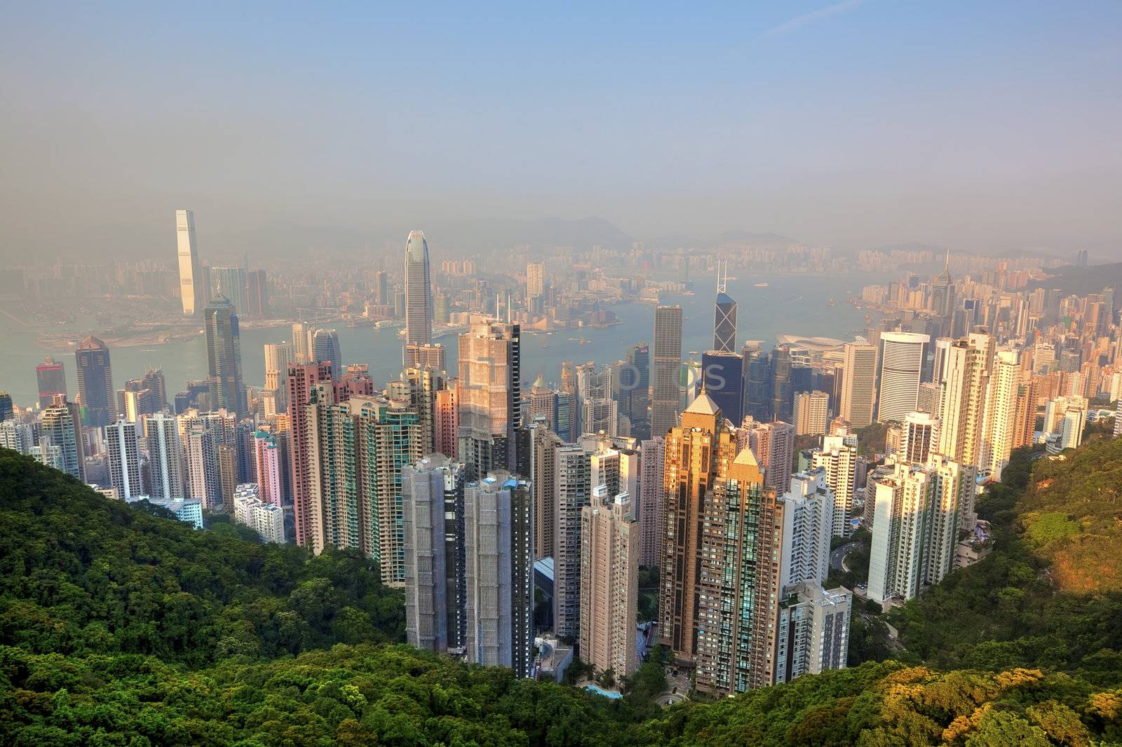 Honk Kong Skyline by kjorgen