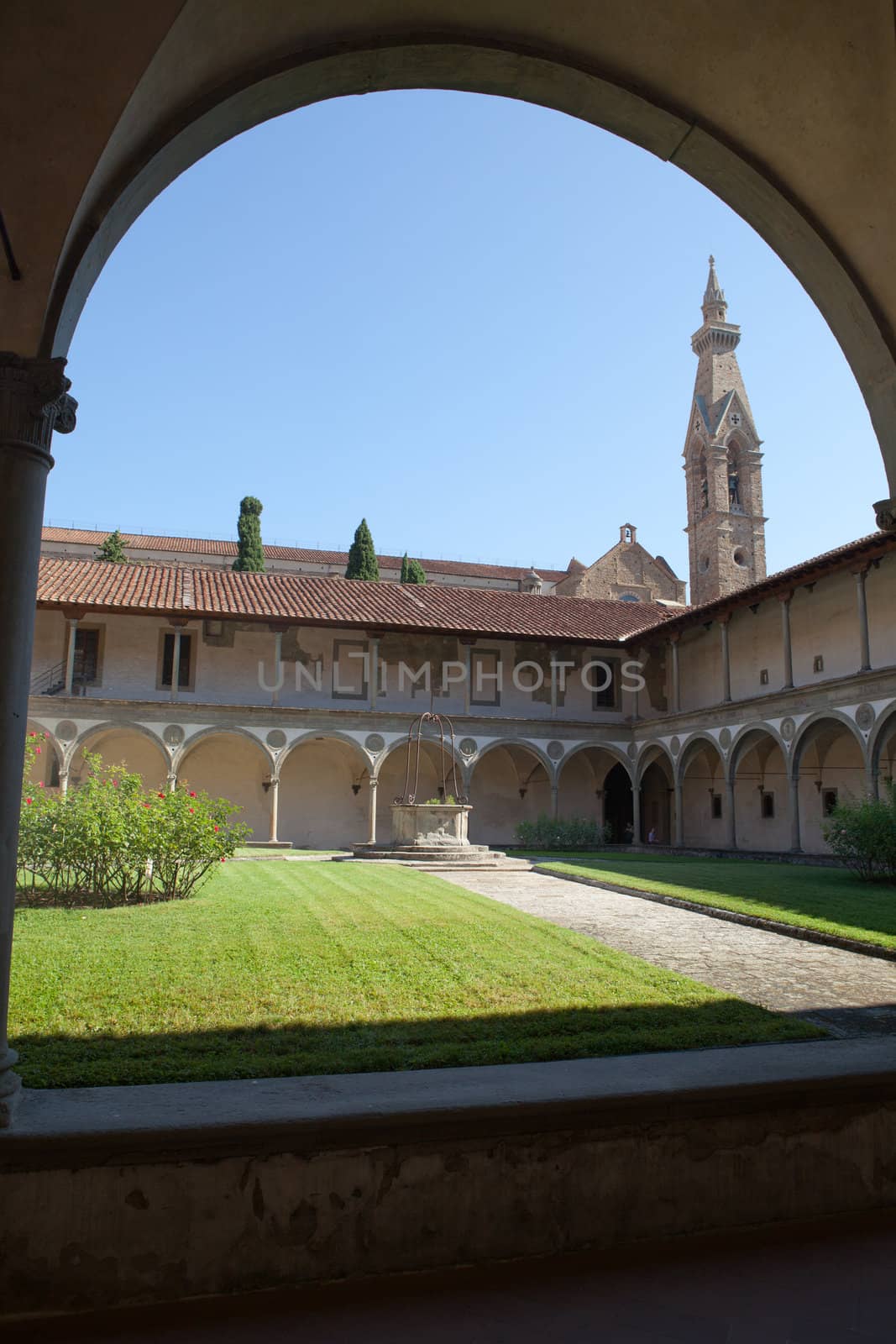 Internal courtyard of basilica Santa Croce in Florence, Italia. 