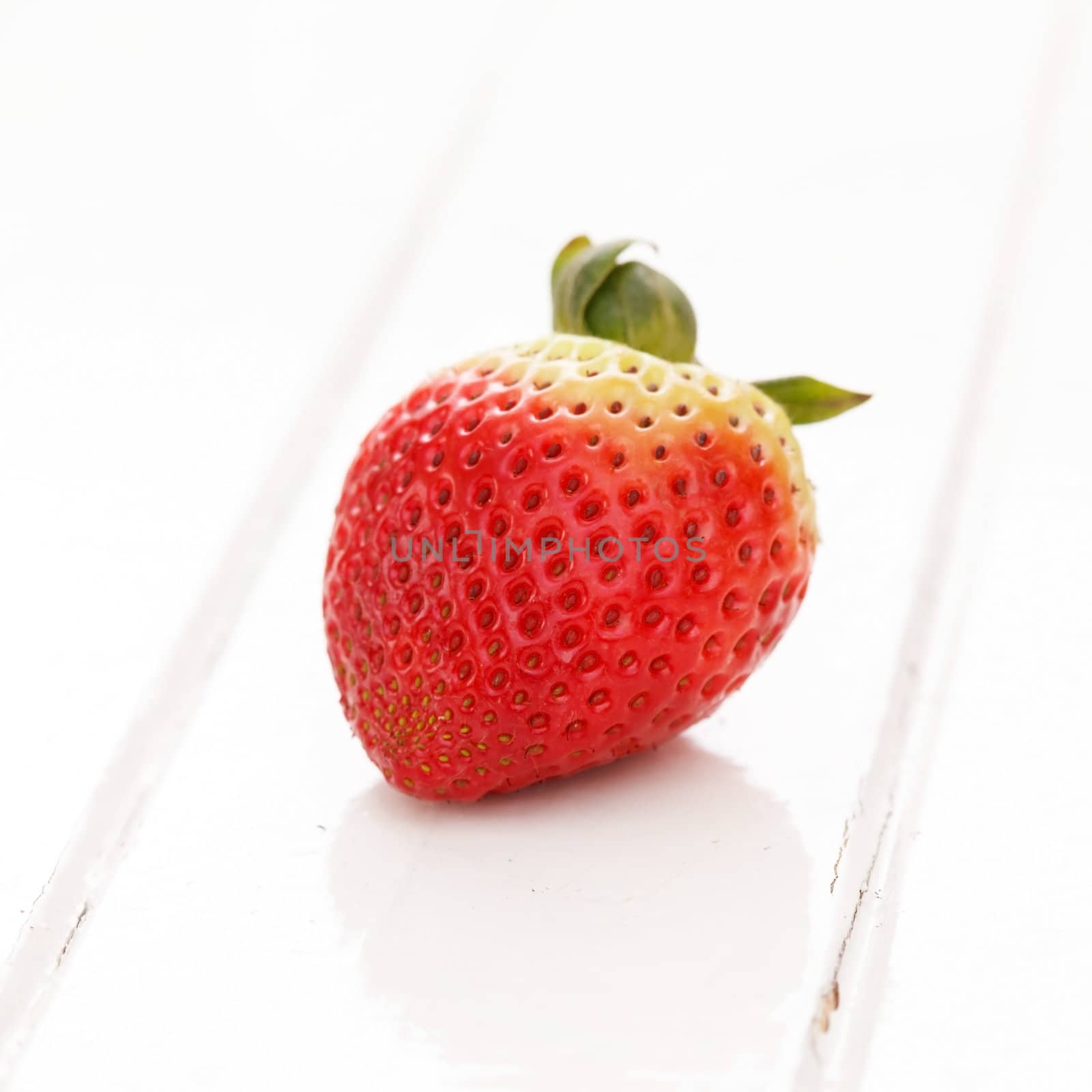 fresh strawberries by shebeko
