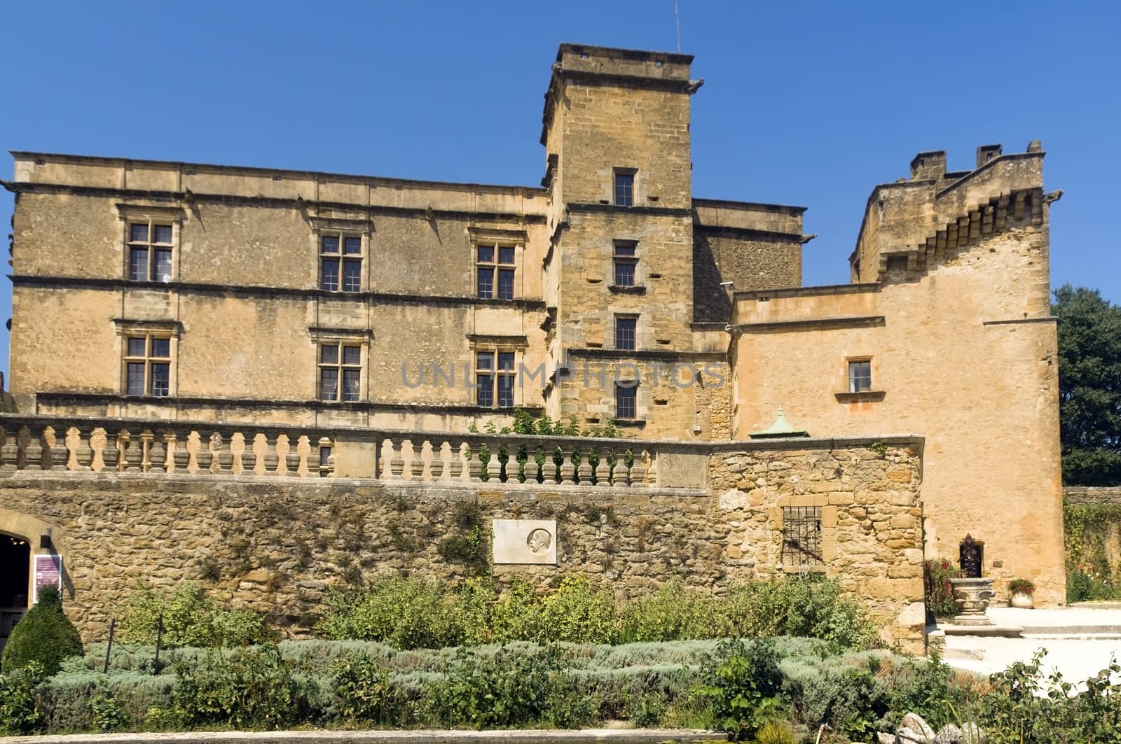 the renaissance Lourmarin Castle ( chateau de lourmarin ), Provence, region of Luberon, France