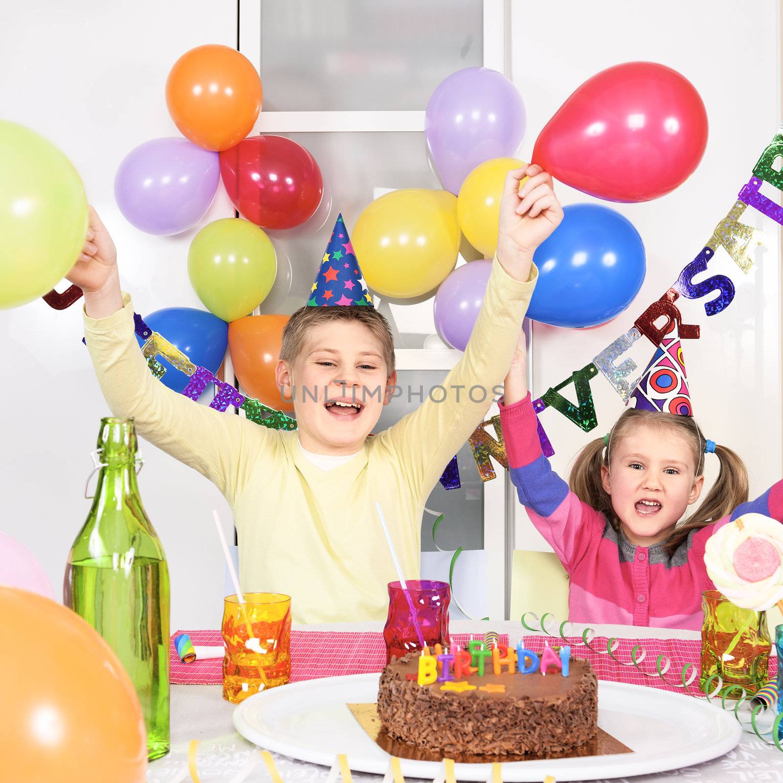 children at birthday by vwalakte