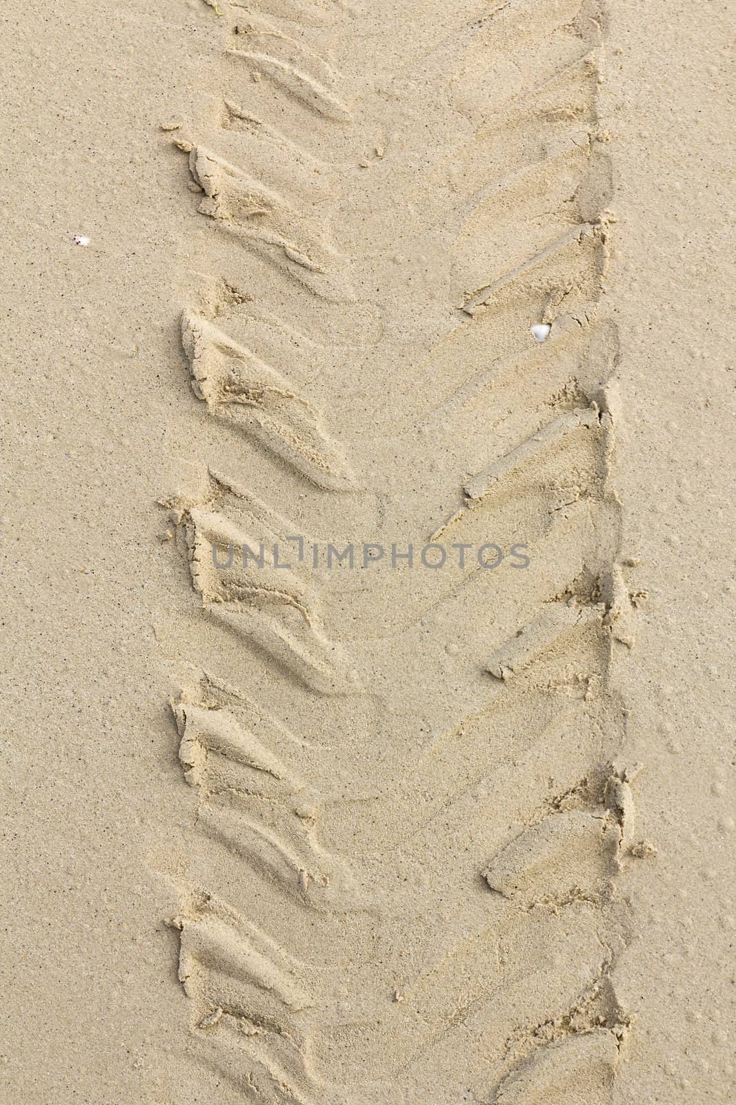 Tread pattern of  truck tire in soft sand