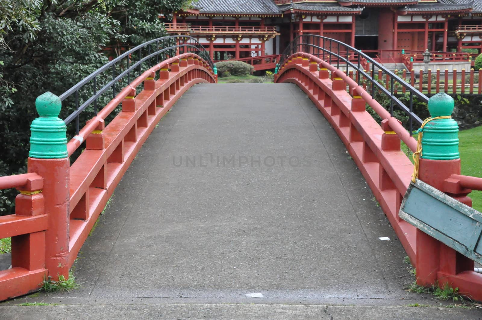 Byodo-In Temple in Hawaii by sainaniritu