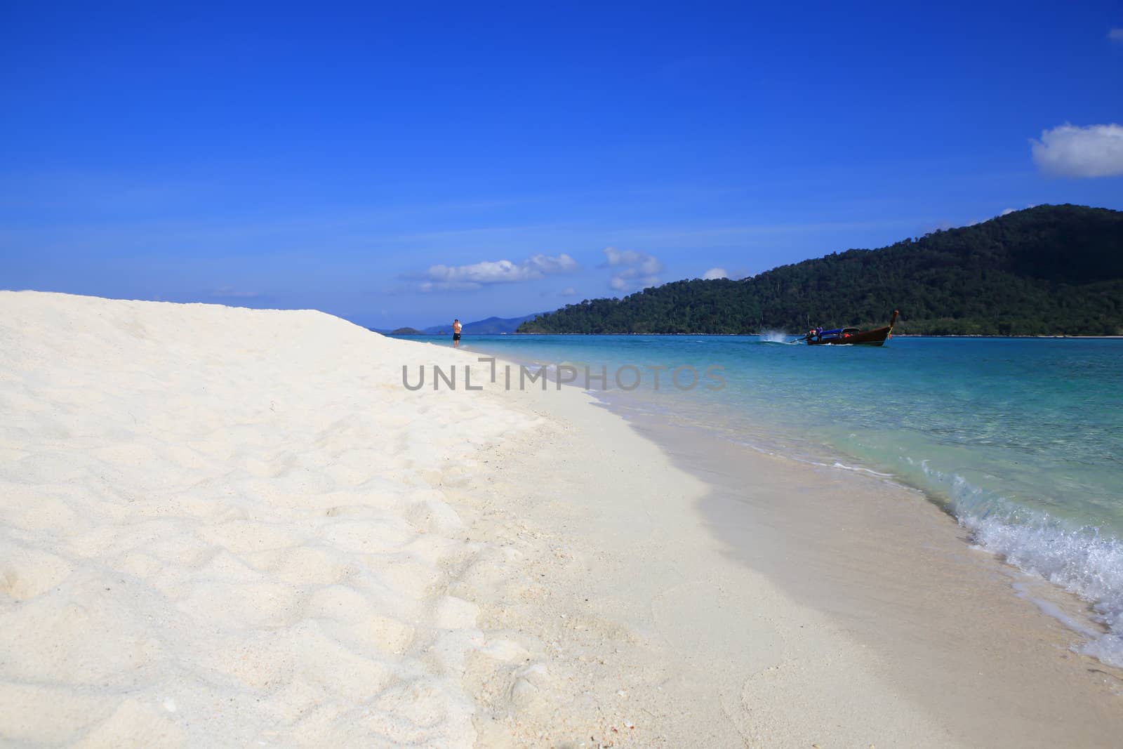 Clear water and blue sky. Lipe island, Thailand by rufous