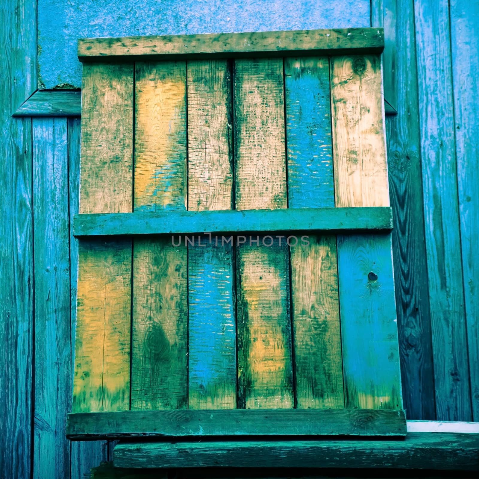 blue wood board by shebeko