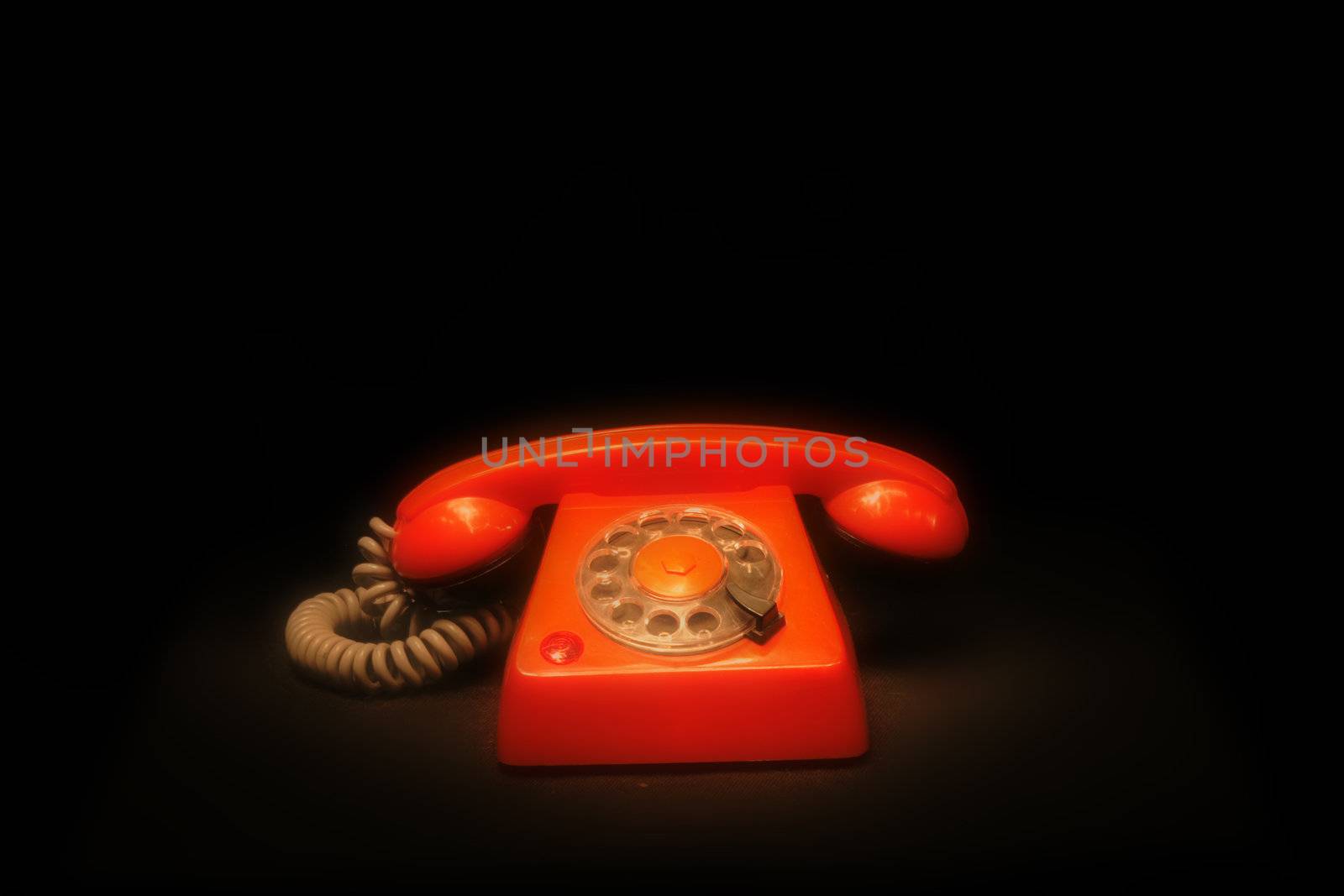 orange phone by jonnysek