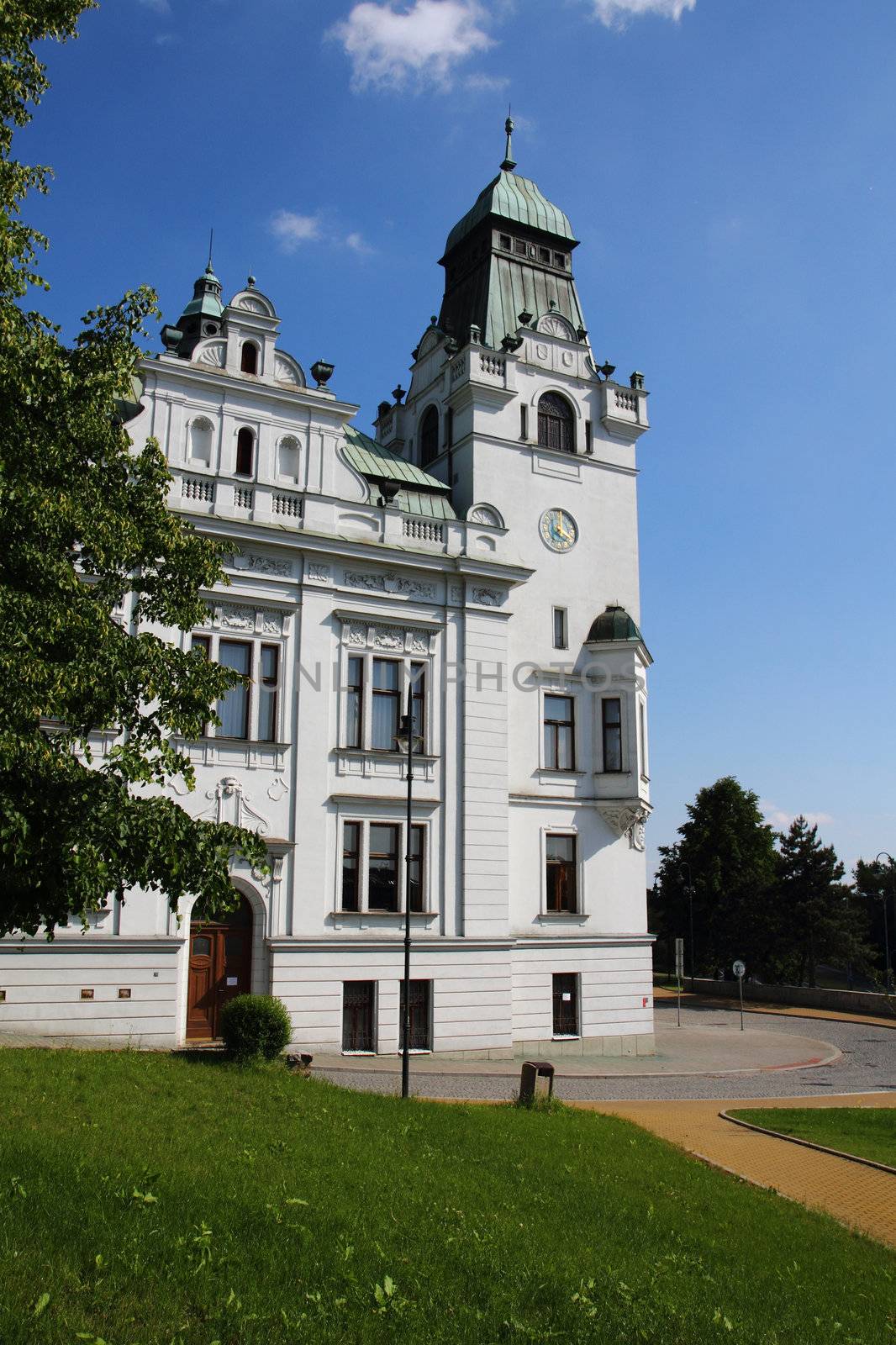 city hall in Ostrava  by jonnysek