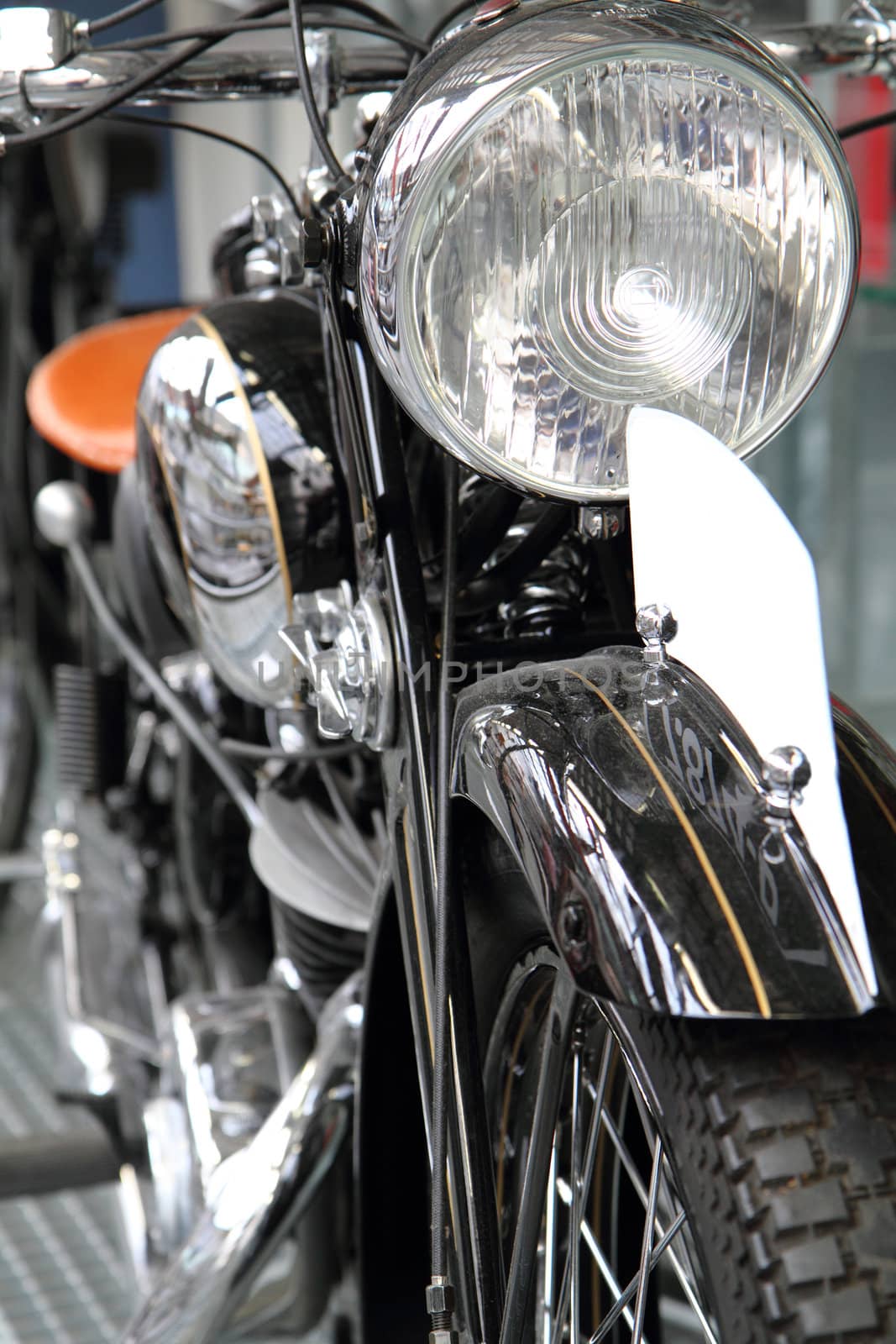 detail of old motorbike by jonnysek