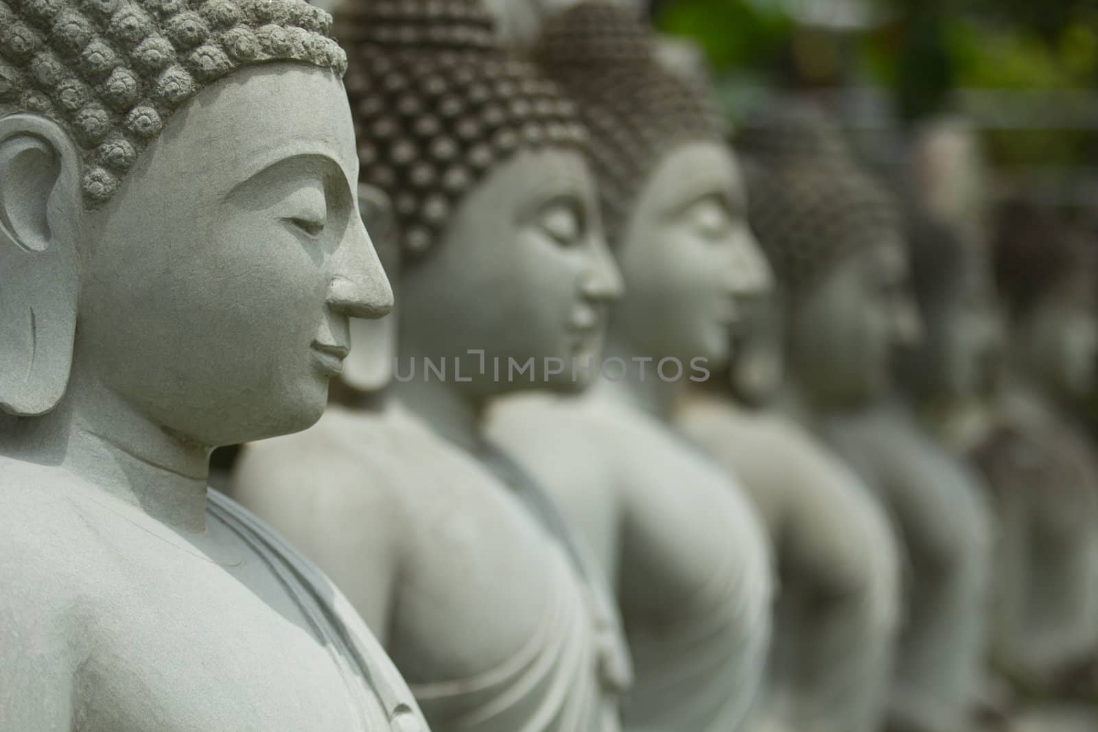 buddha statue by tiverylucky