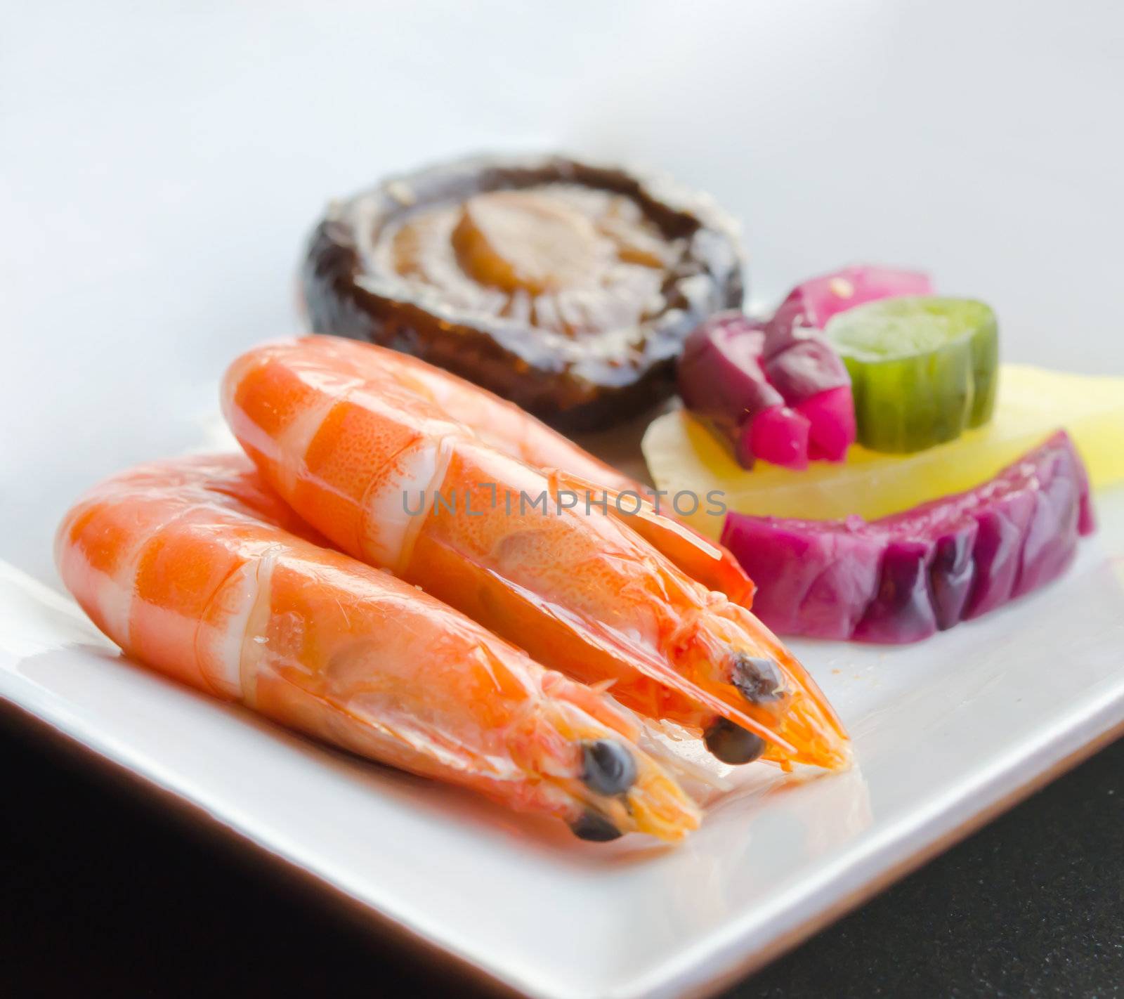 close up  boiled  prawns  with mushroom and  pickled vegetable  on white dish, asian cuisine
