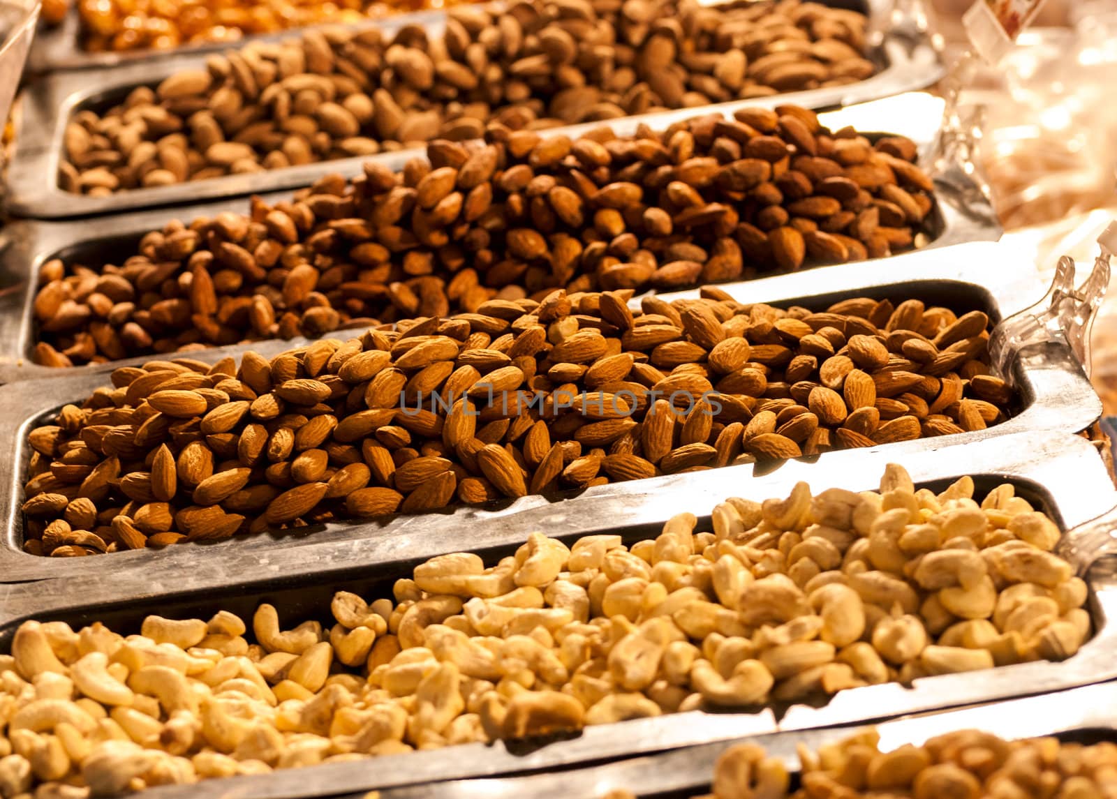  Different types of nuts.