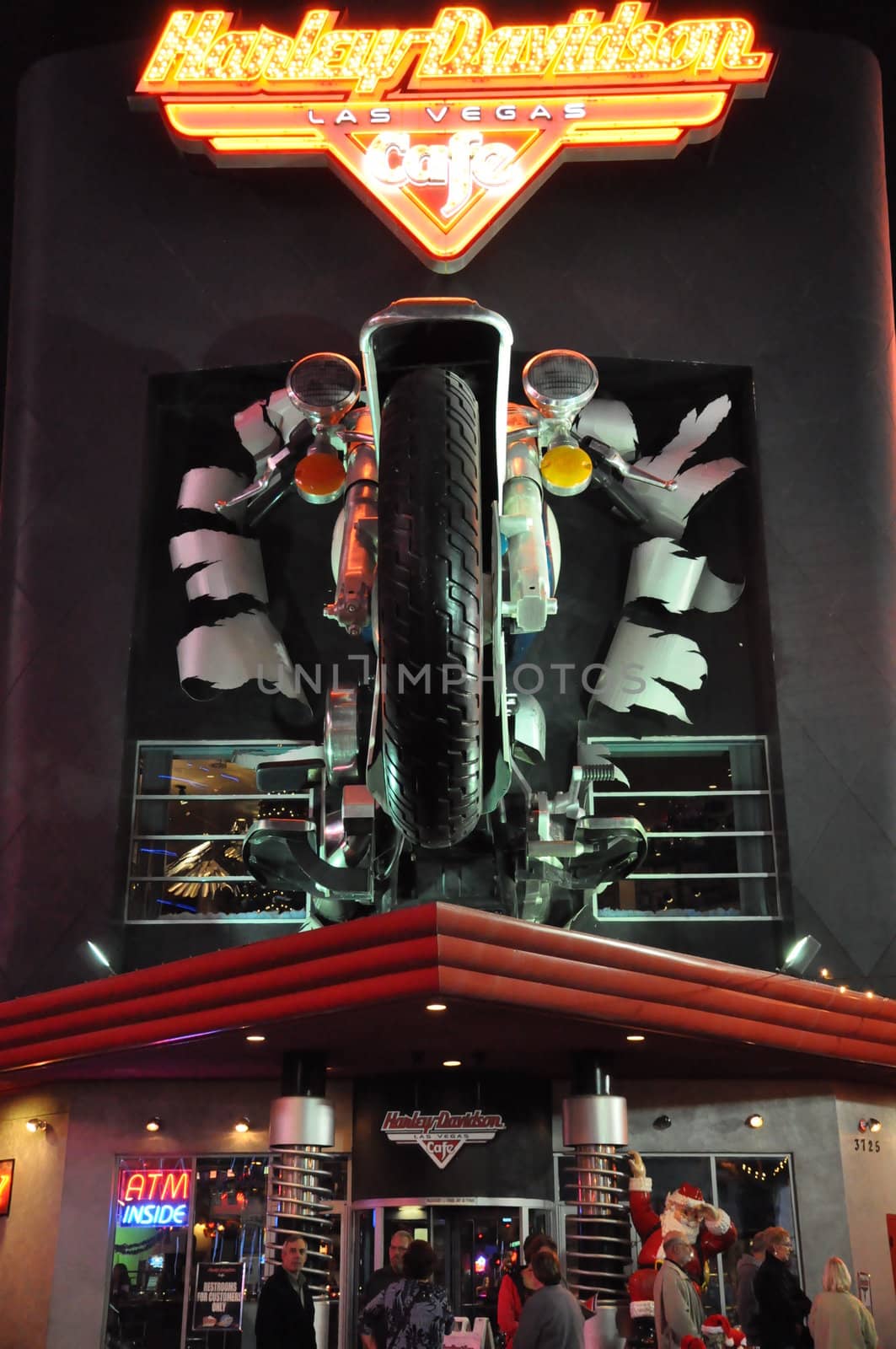 Harley Davidson Cafe in Las Vegas by sainaniritu