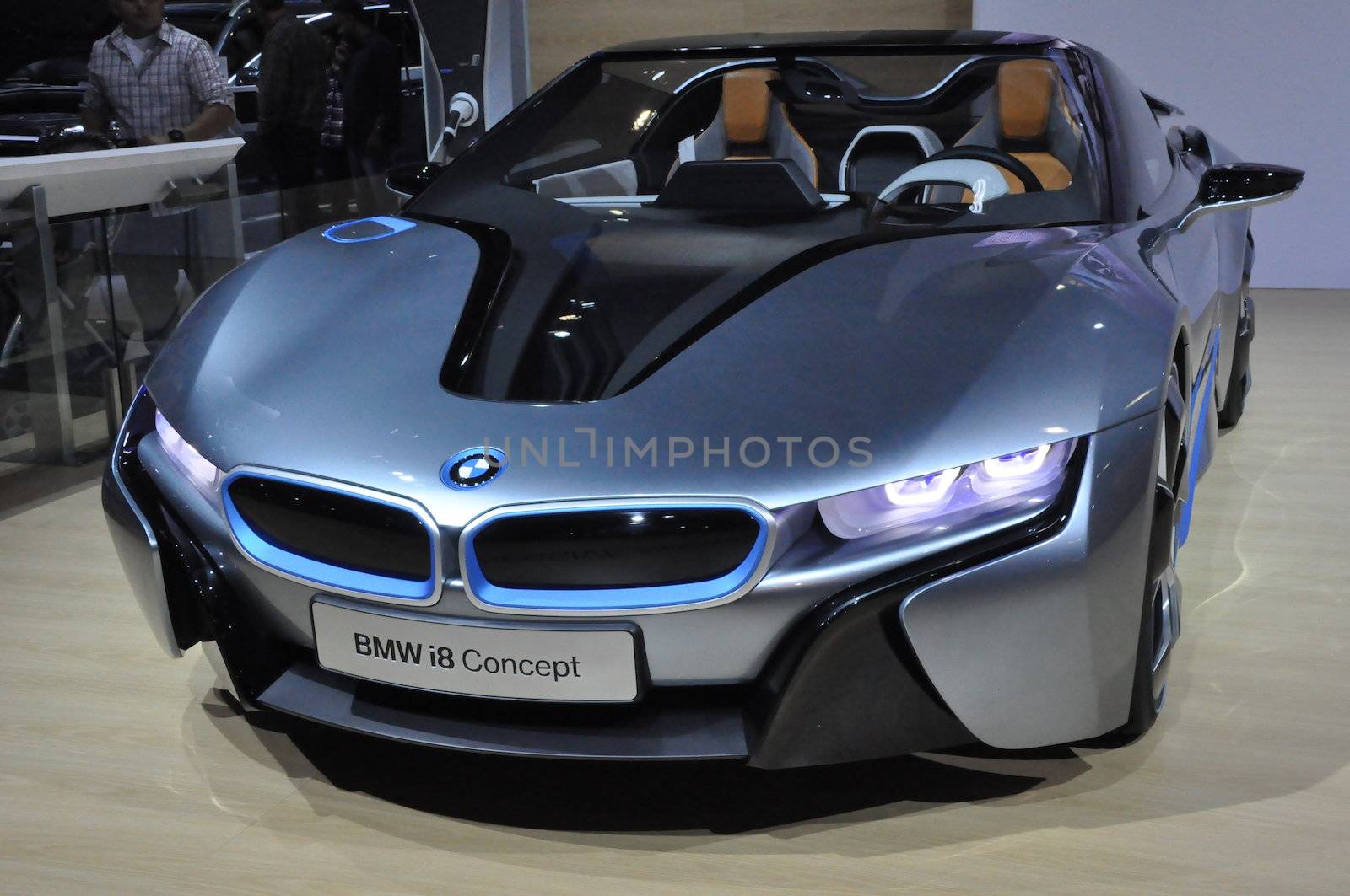 BMW i8 Concept Car by sainaniritu