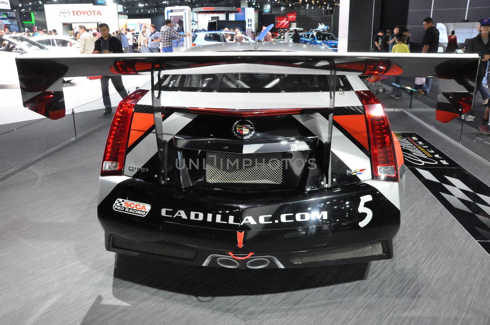 Cadillac CTS-V Race Car by sainaniritu