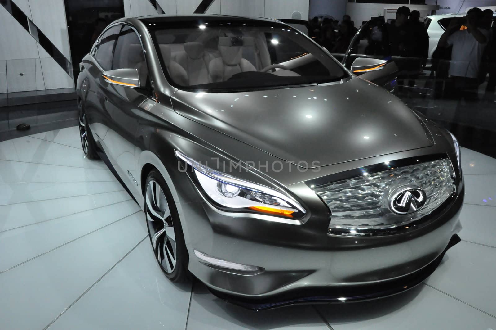 Infiniti LE Concept Car at 2012 Los Angeles Auto Show