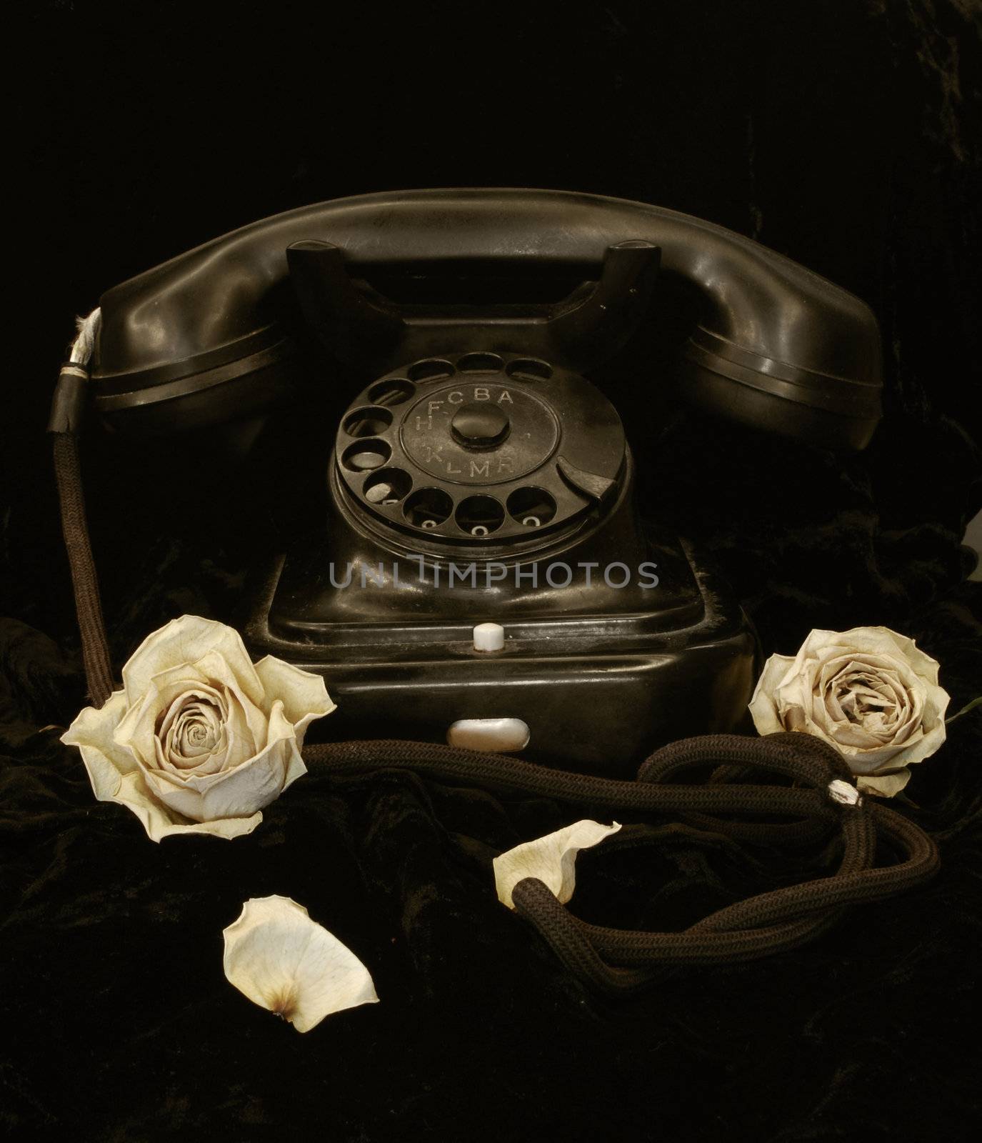 picture of an old phone