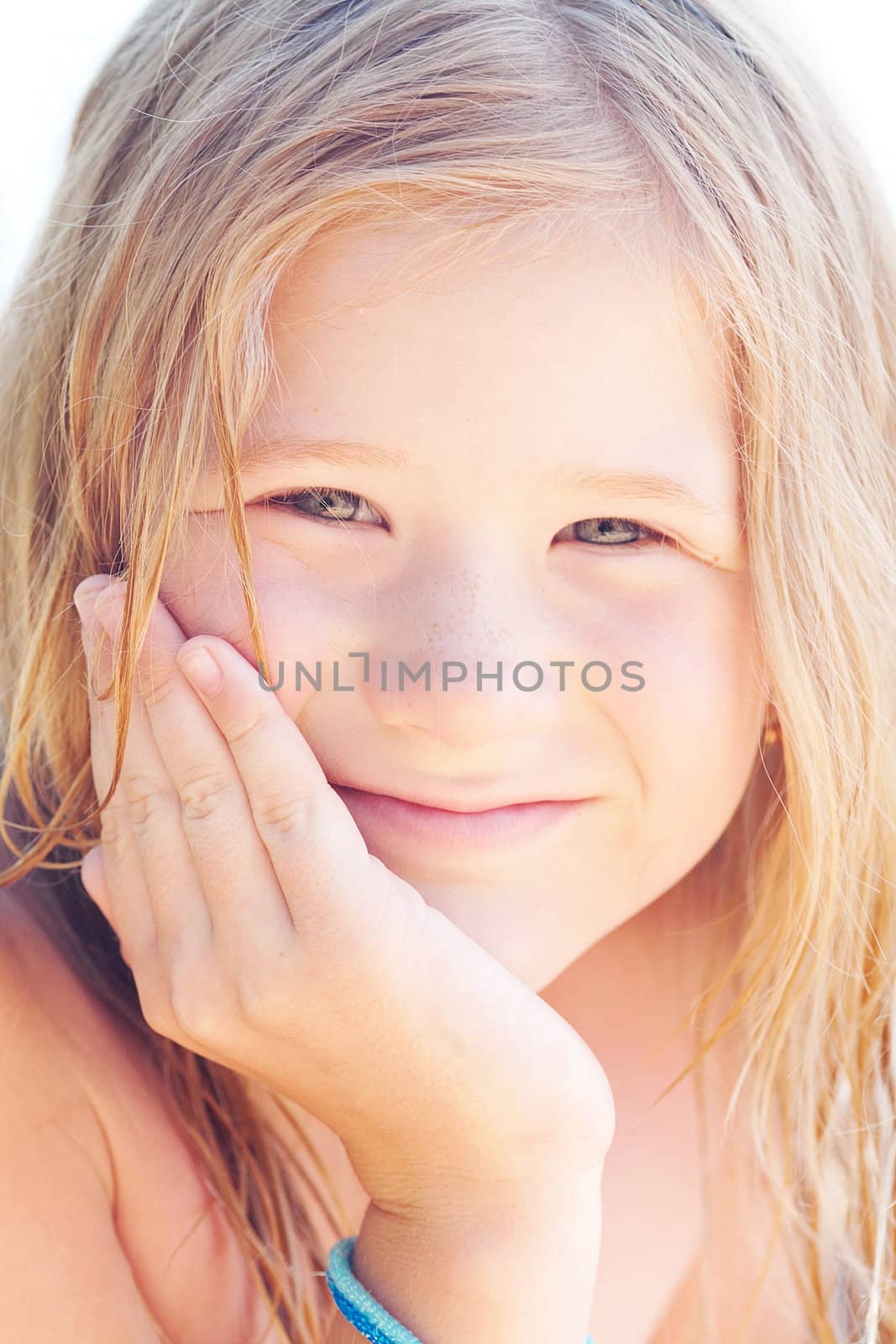 portrait of a beautiful little girl outdoor by jannyjus