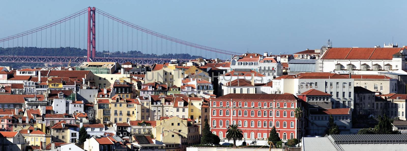 Panoramic view of Lisbon by vwalakte