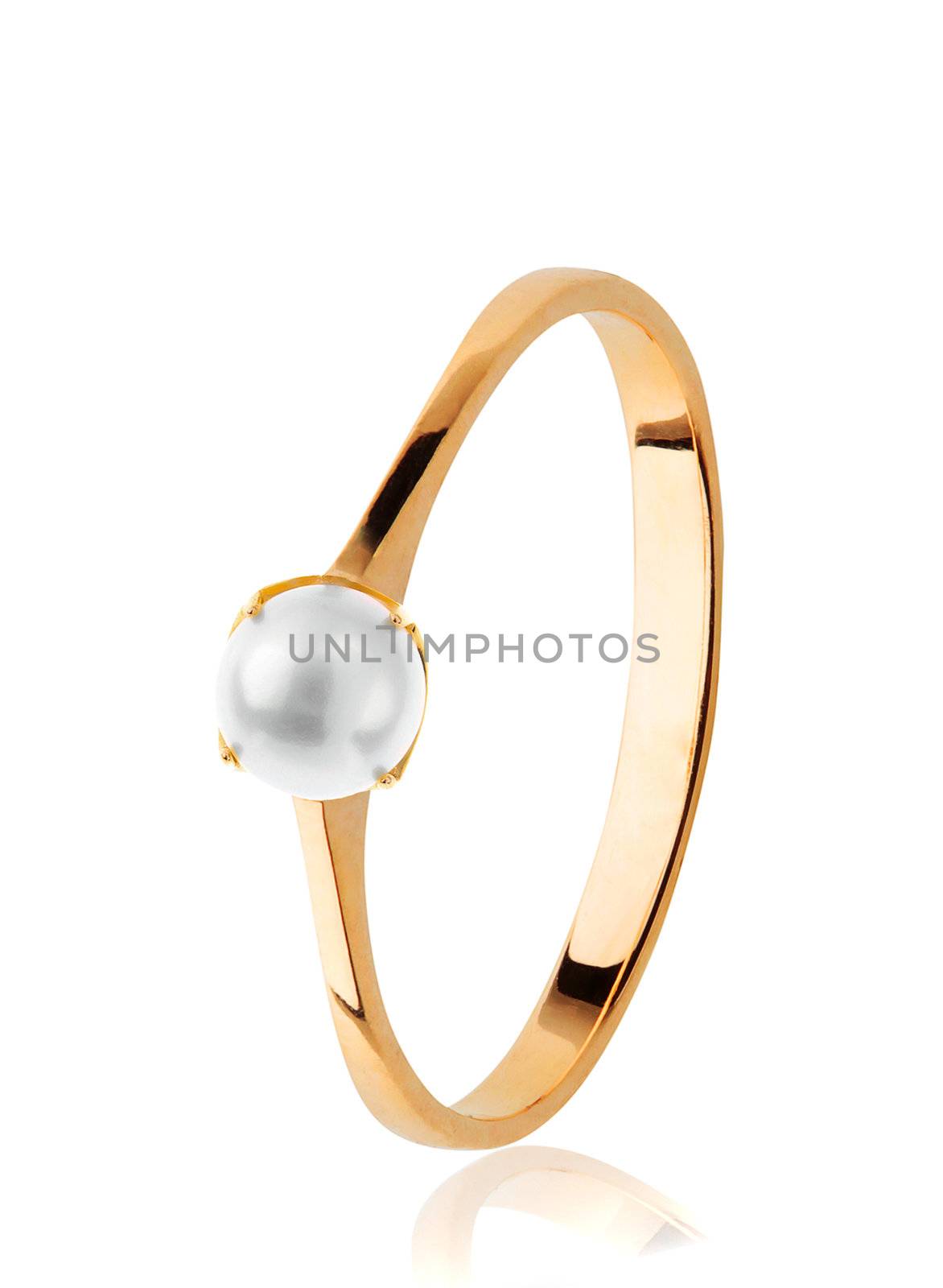 Golden Wedding Ring with pearl