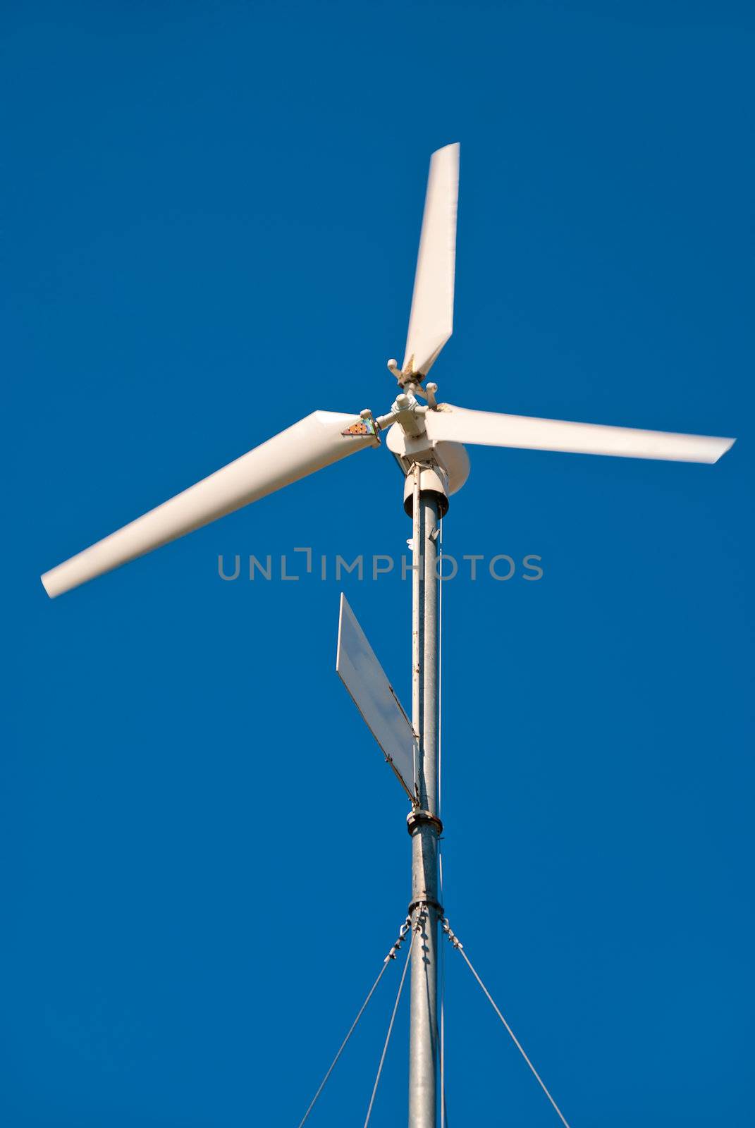 small wind turbines for wind farms by kosmsos111