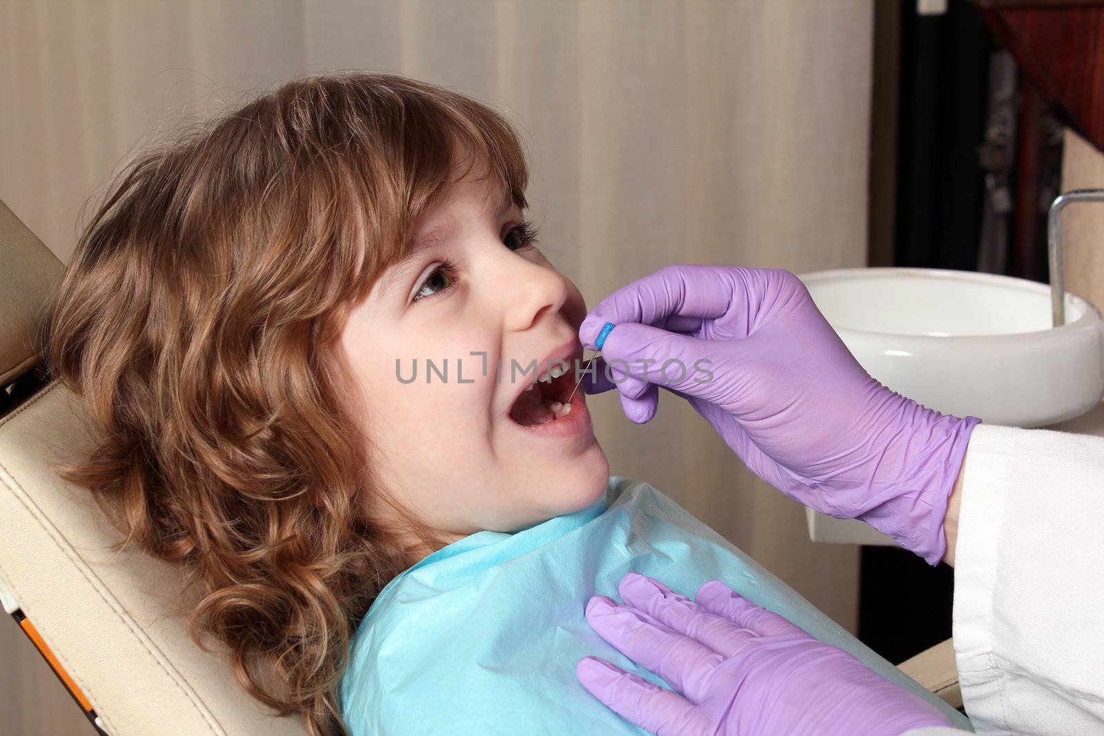 dental exam little girl patient by goce
