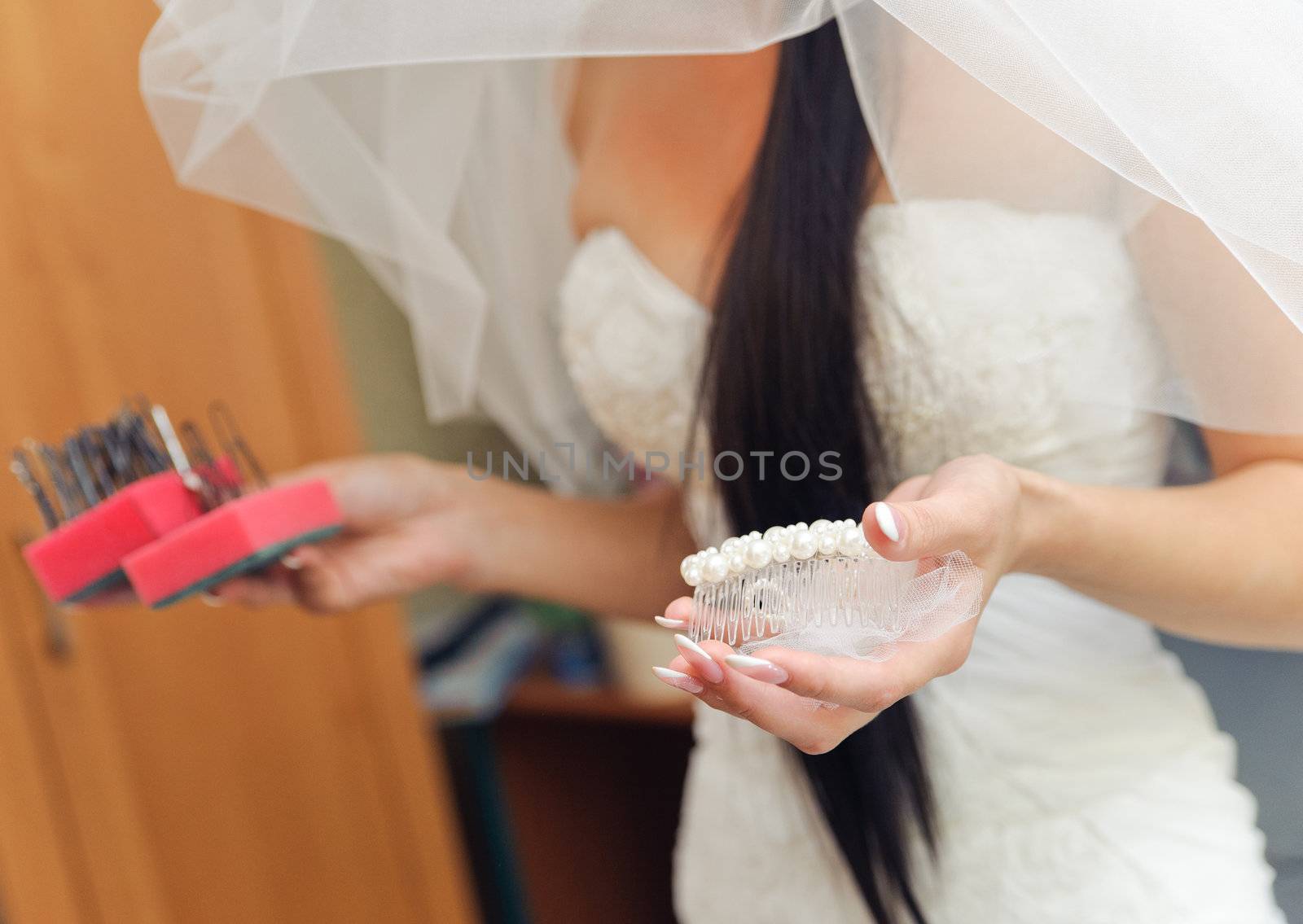 morning preparations of bride before wedding