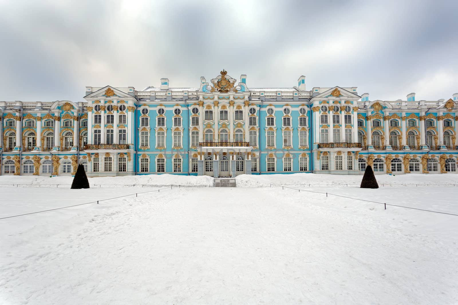 Snow Ekaterininsky Palace