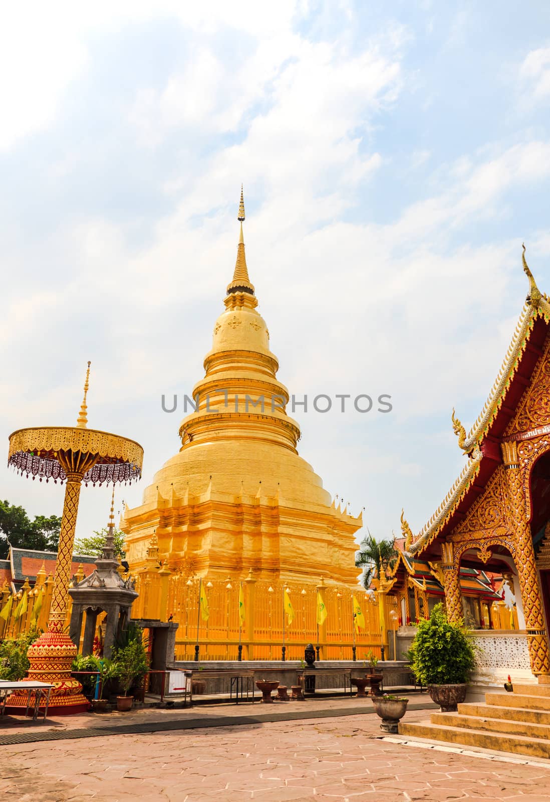 Phra that hariphunchai, lamphun, thailand