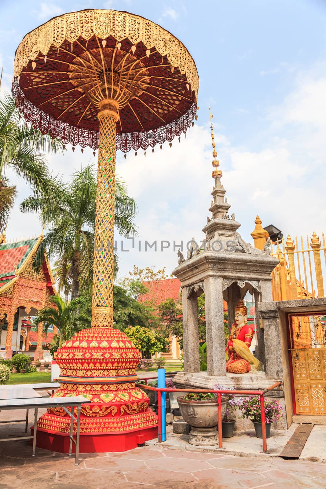 Wat phra that hariphunchai, lamphun, thailand