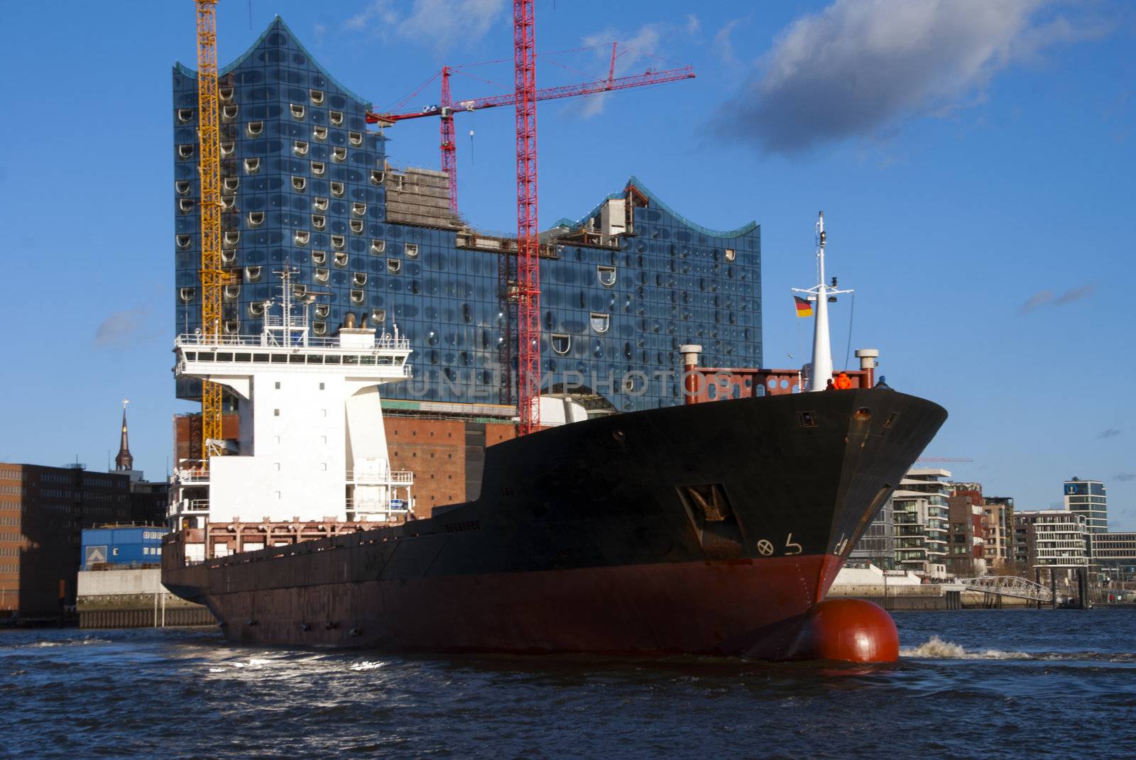 Ship and the Elbe Philharmonic Hall (Elbphilharmonie) in Hamburg