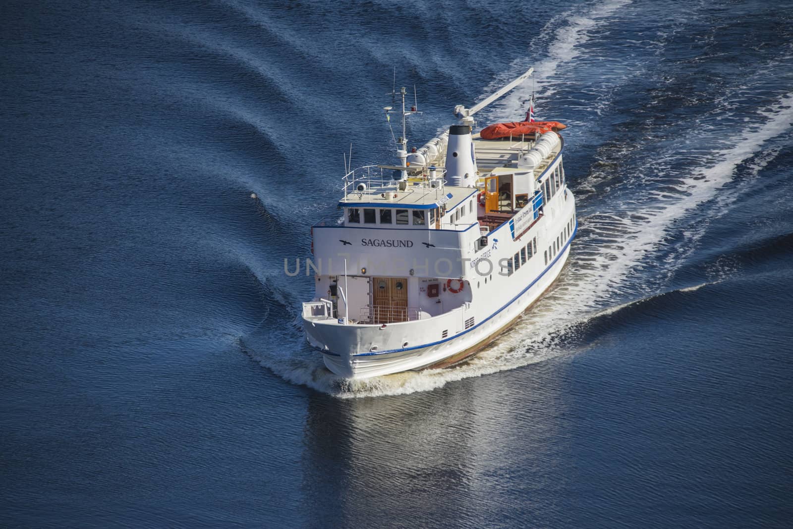 sagasund sailing through the ringdalsfjord by steirus