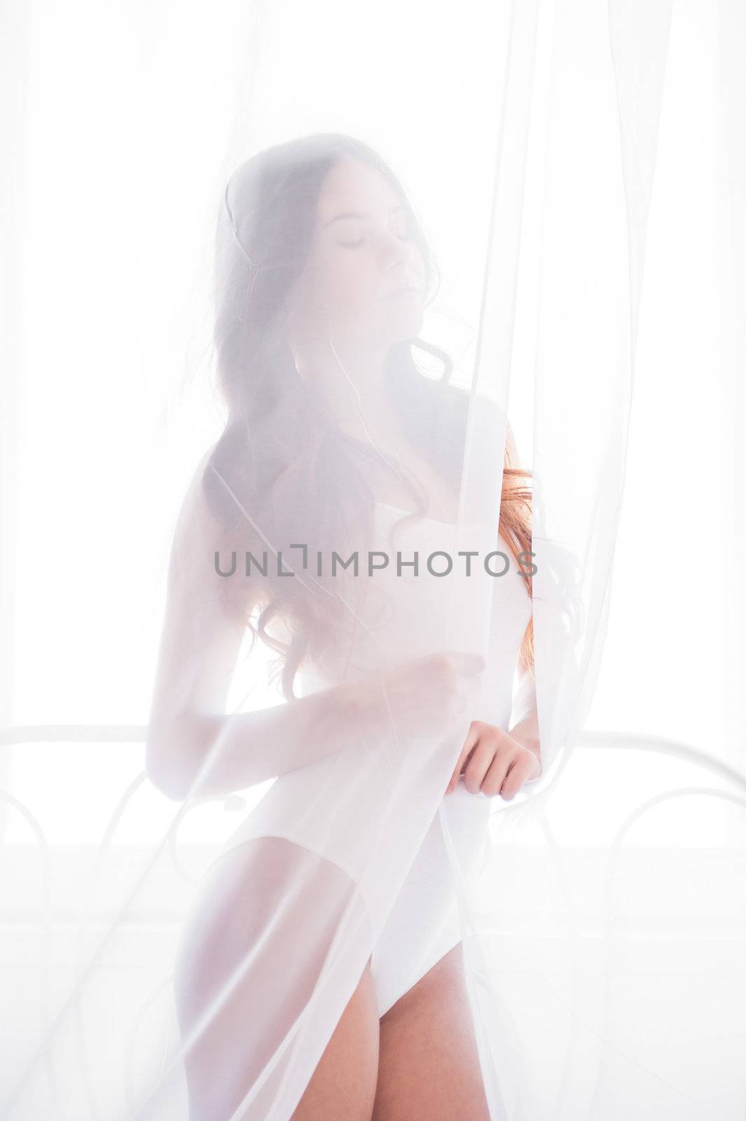 White tulle by oracal