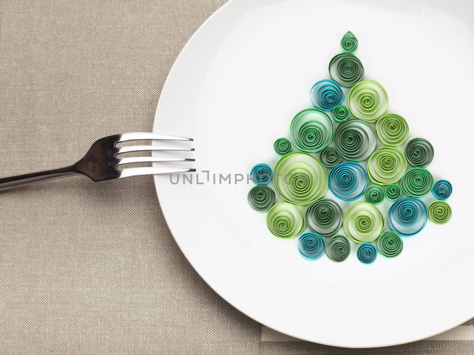 plate with christmas tree by rudchenko