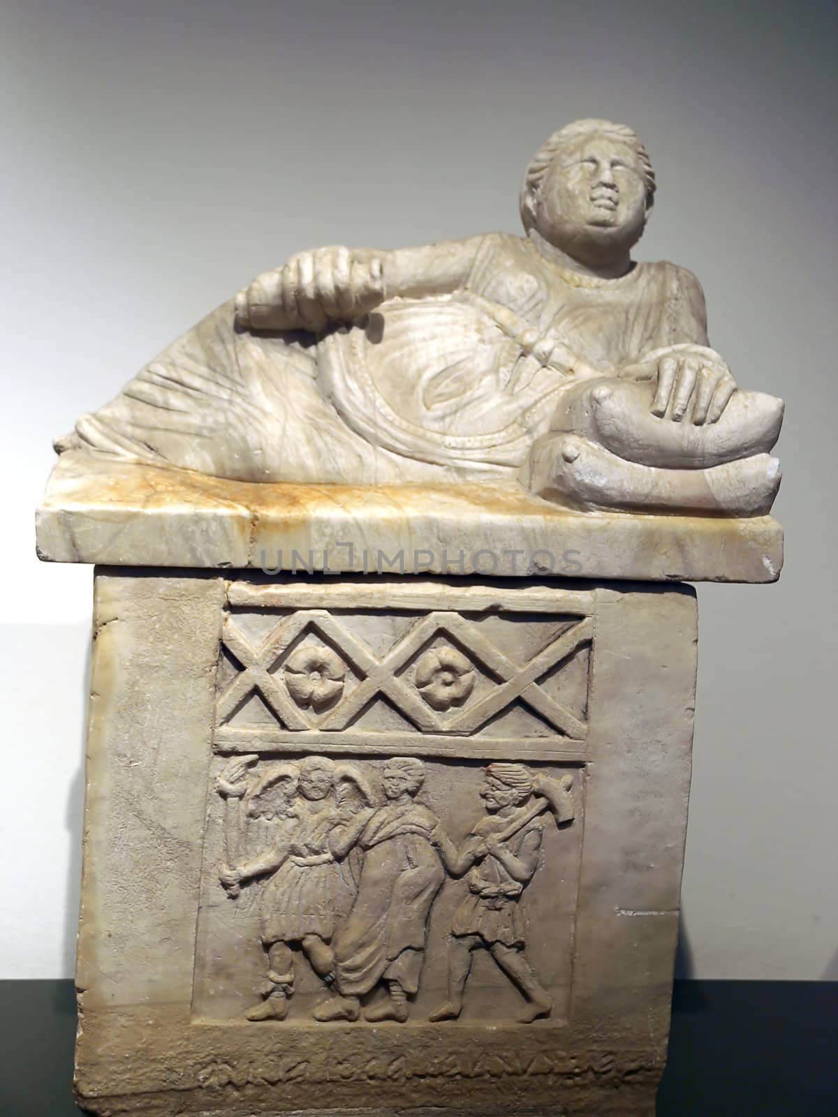 Ancient etruscan art. Sarcophagus of Chiusi, Tuscany. 