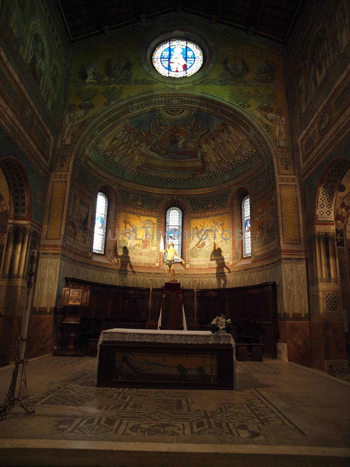 Chiusi - The Romanesque Cathedral (Duomo) of San Secondiano, built around 560 AD over a pre-existing basilica, and renovated in the 13th century. It has a nave and two aisles supported by antique columns.
