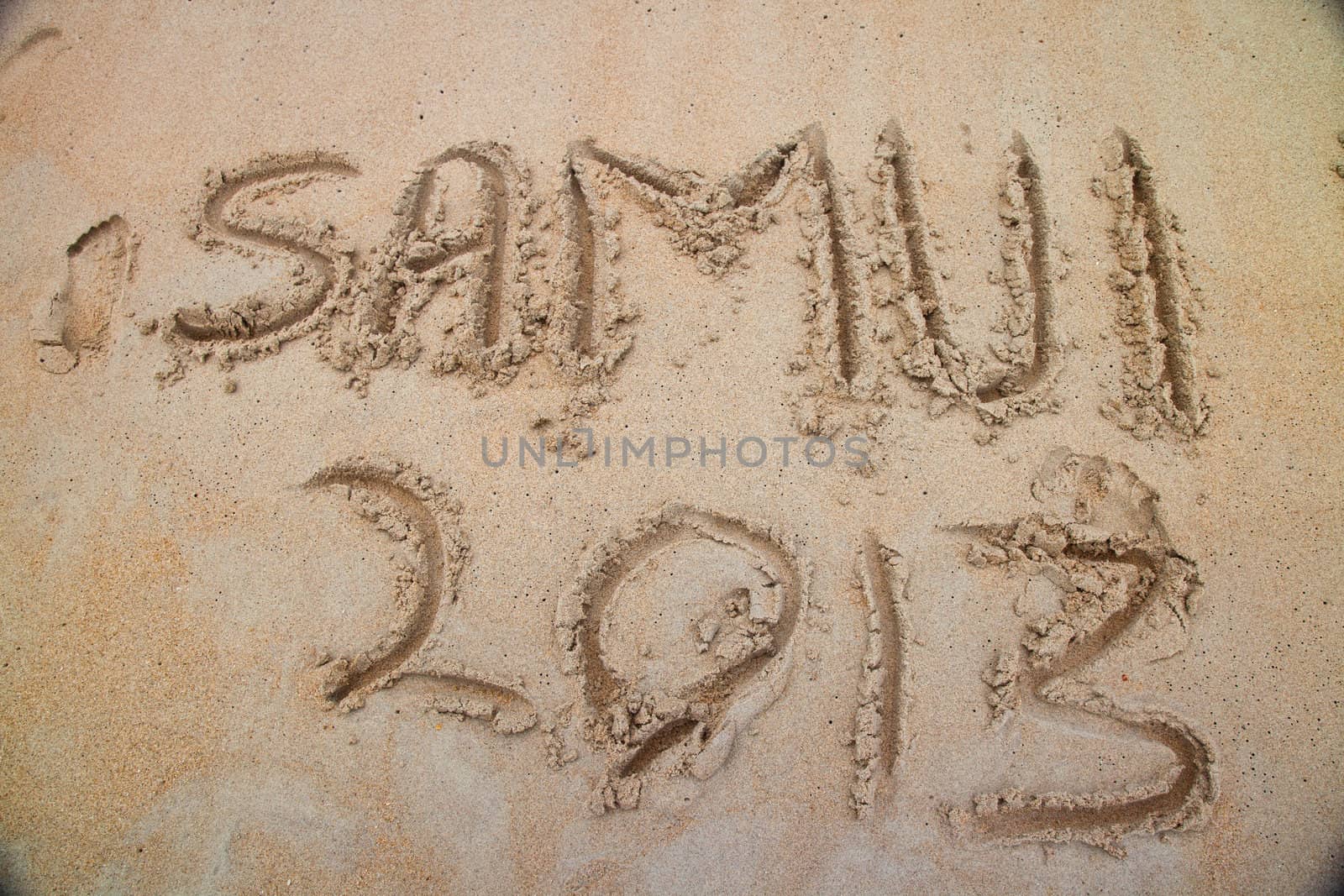 2013 at Koh Samui beach by haiderazim