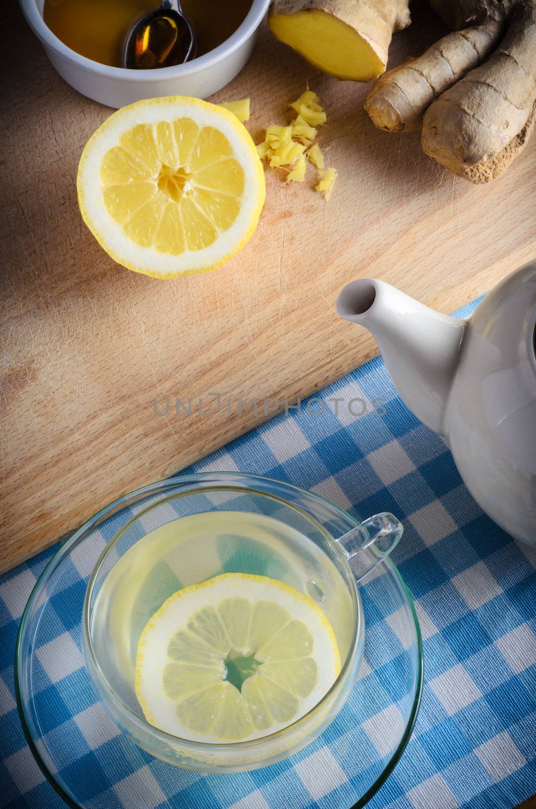 Honey, Lemon and Ginger Drink by frannyanne