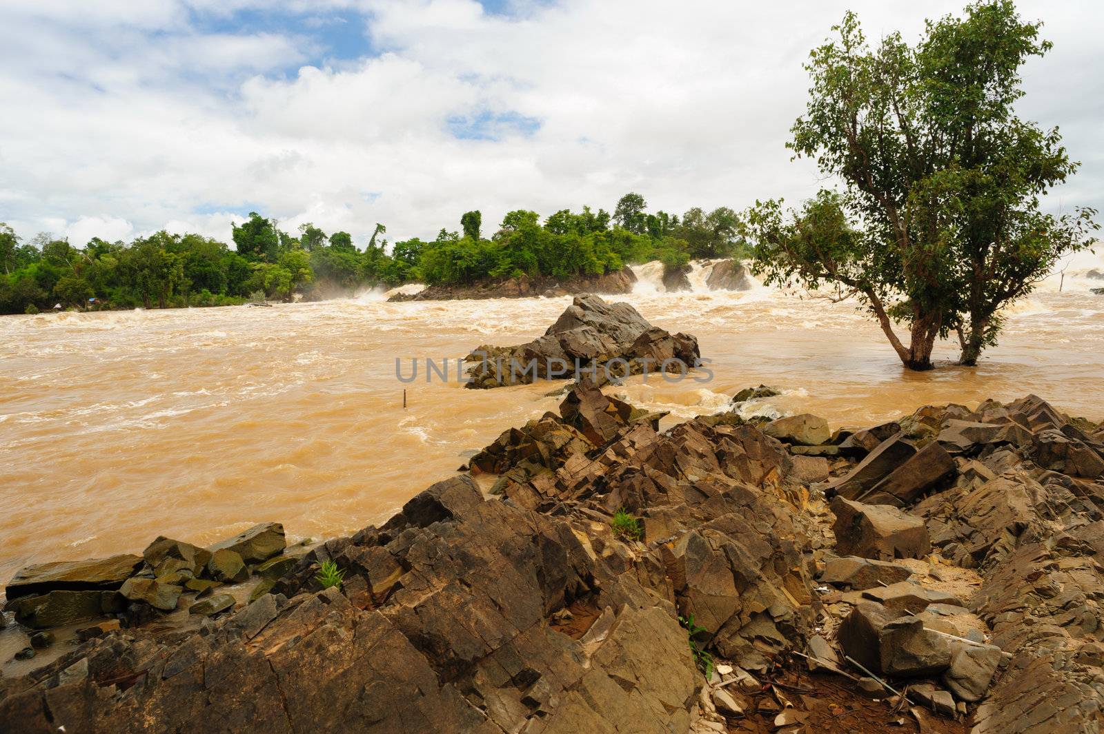 Con Pa Peng waterfall, Laos. by ngungfoto