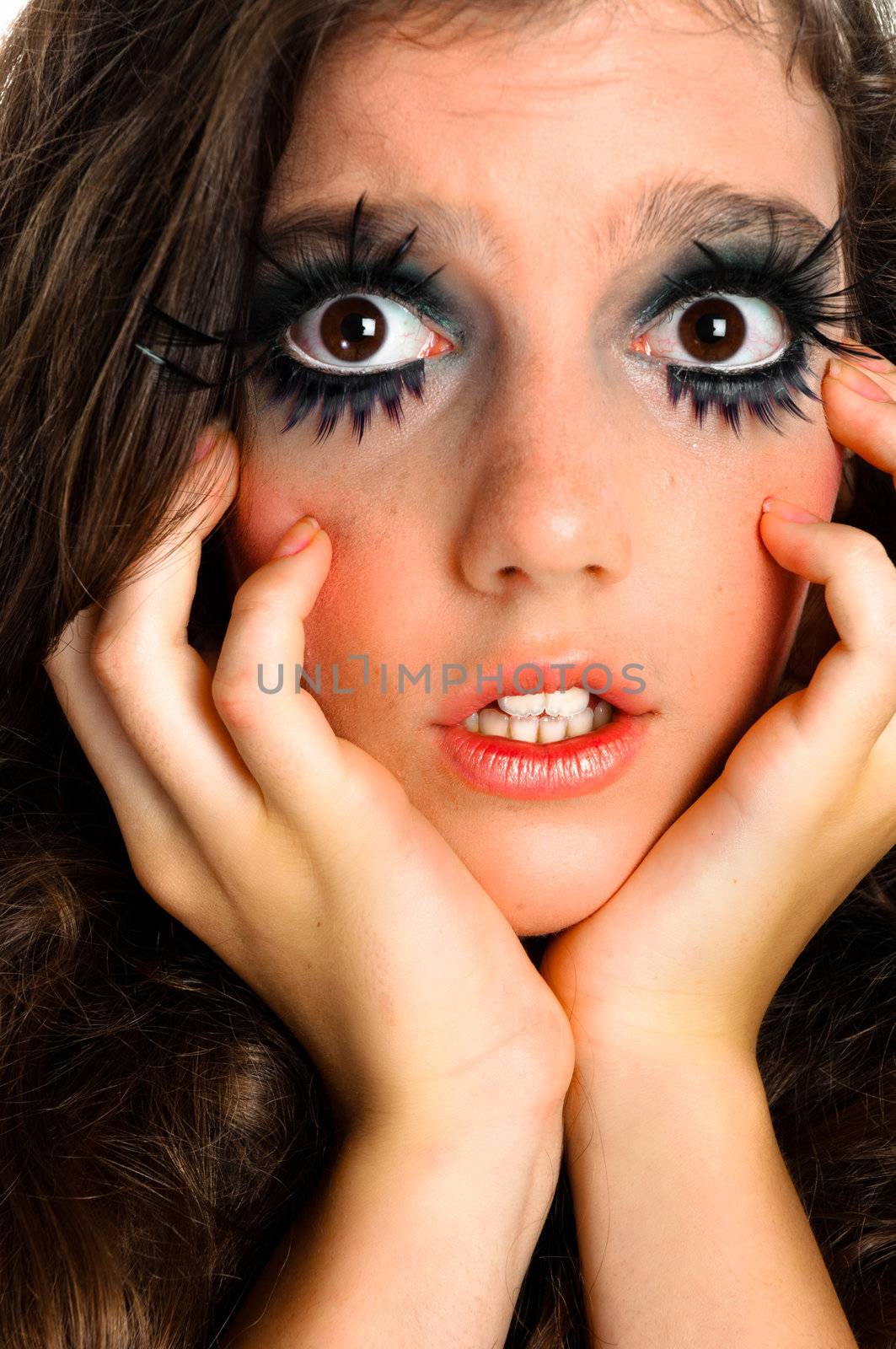Terrified girl in extreme makeup by svedoliver