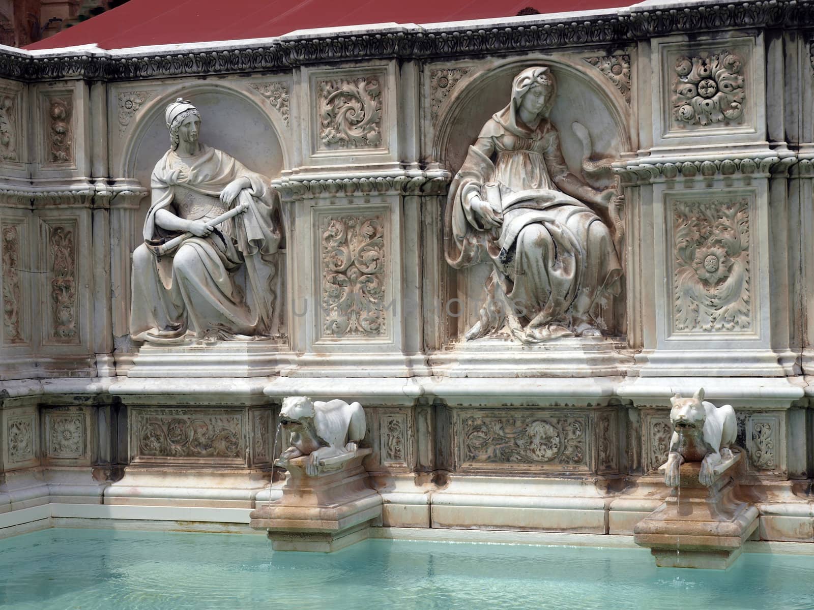  the Fonte Gaia (Fountain of Joy), Piazza del Campo, Siena.