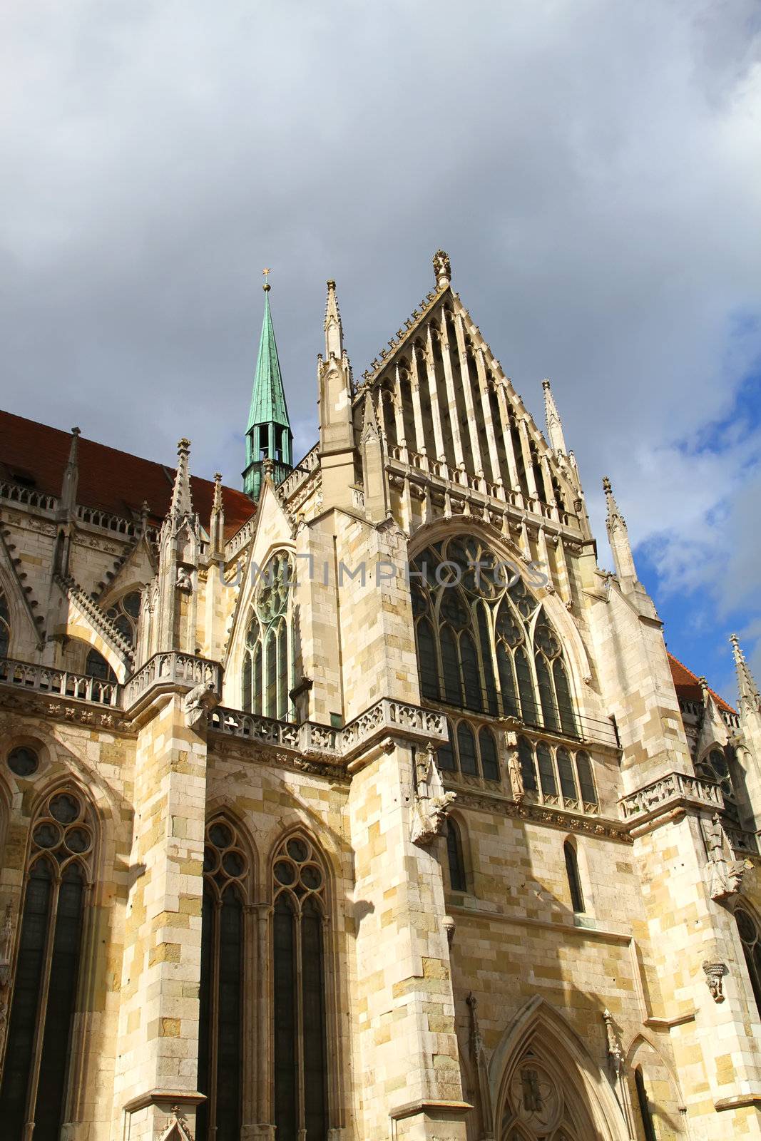 Architecture of the Cathedral of Regensburg by Spectral