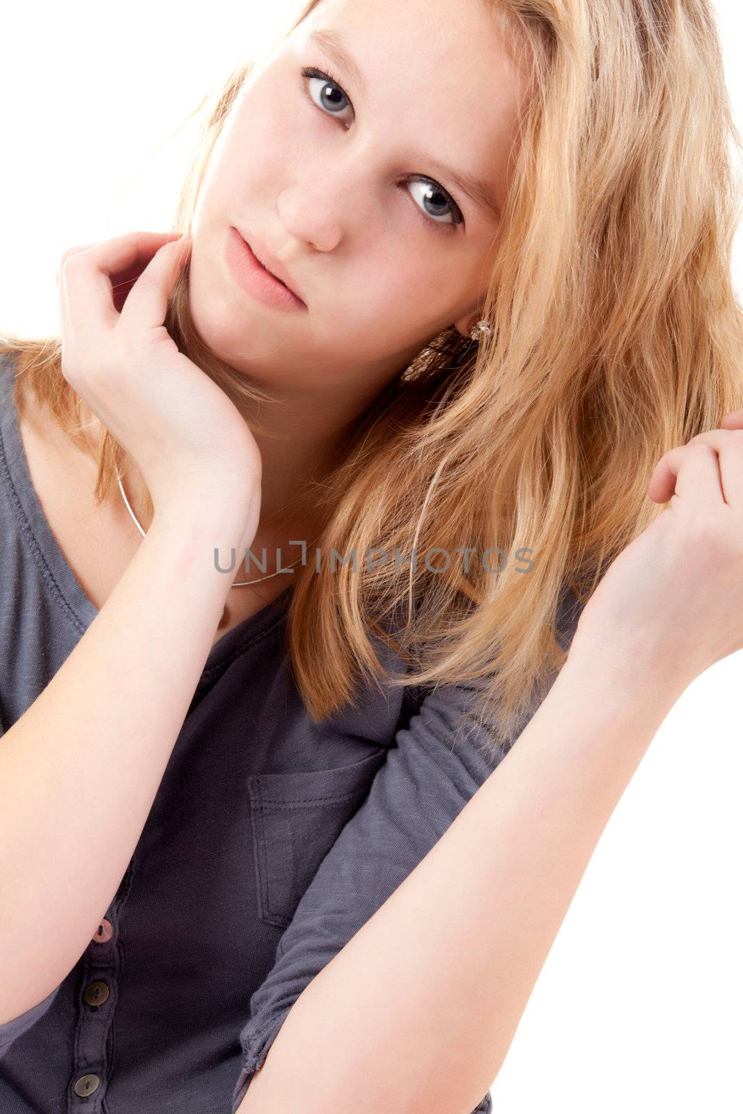 Beauty portrait of a teen by DNFStyle