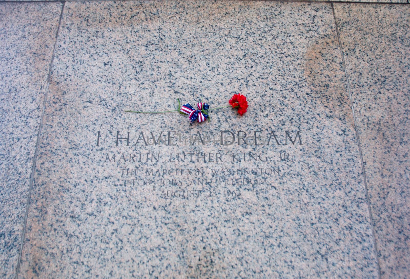 a rose in Abraham Lincoln Memorial