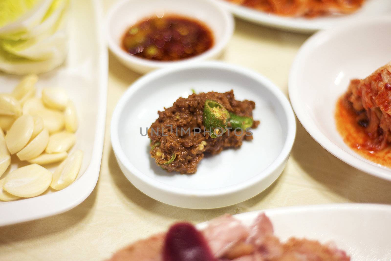 traditional Korean side dishes in seoul restaurant