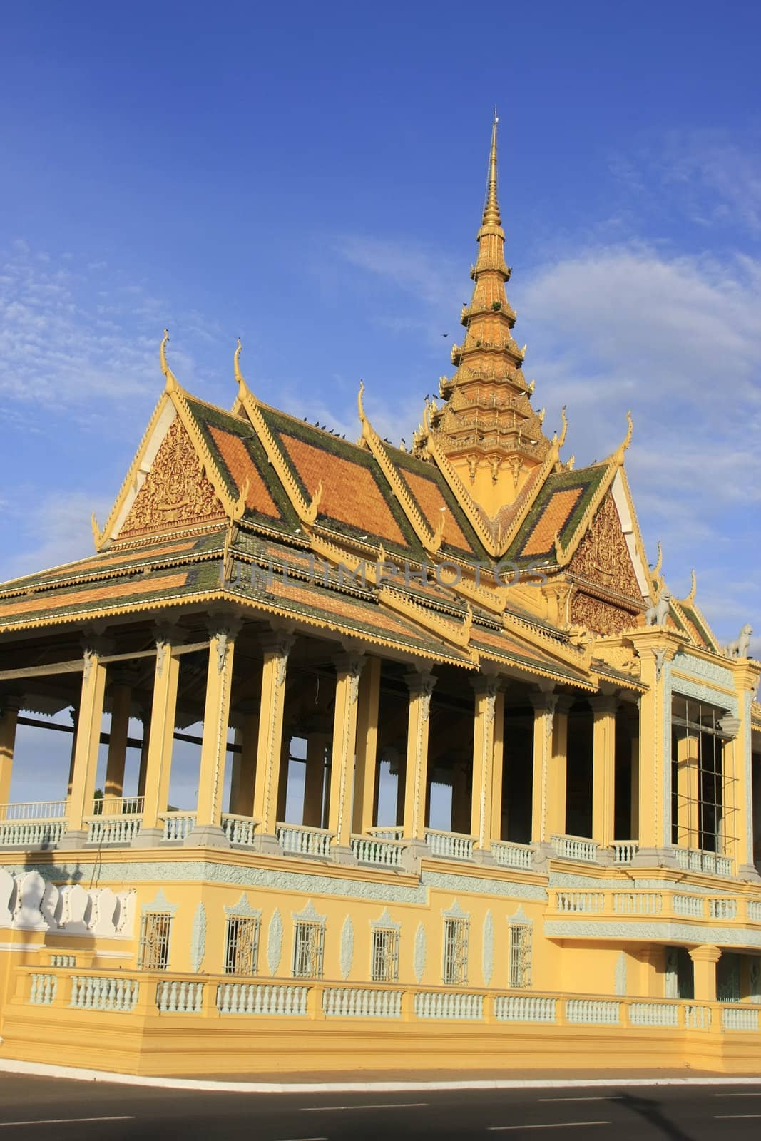 Moonlight Pavailion, Royal Palace, Phnom Penh, Cambodia by donya_nedomam