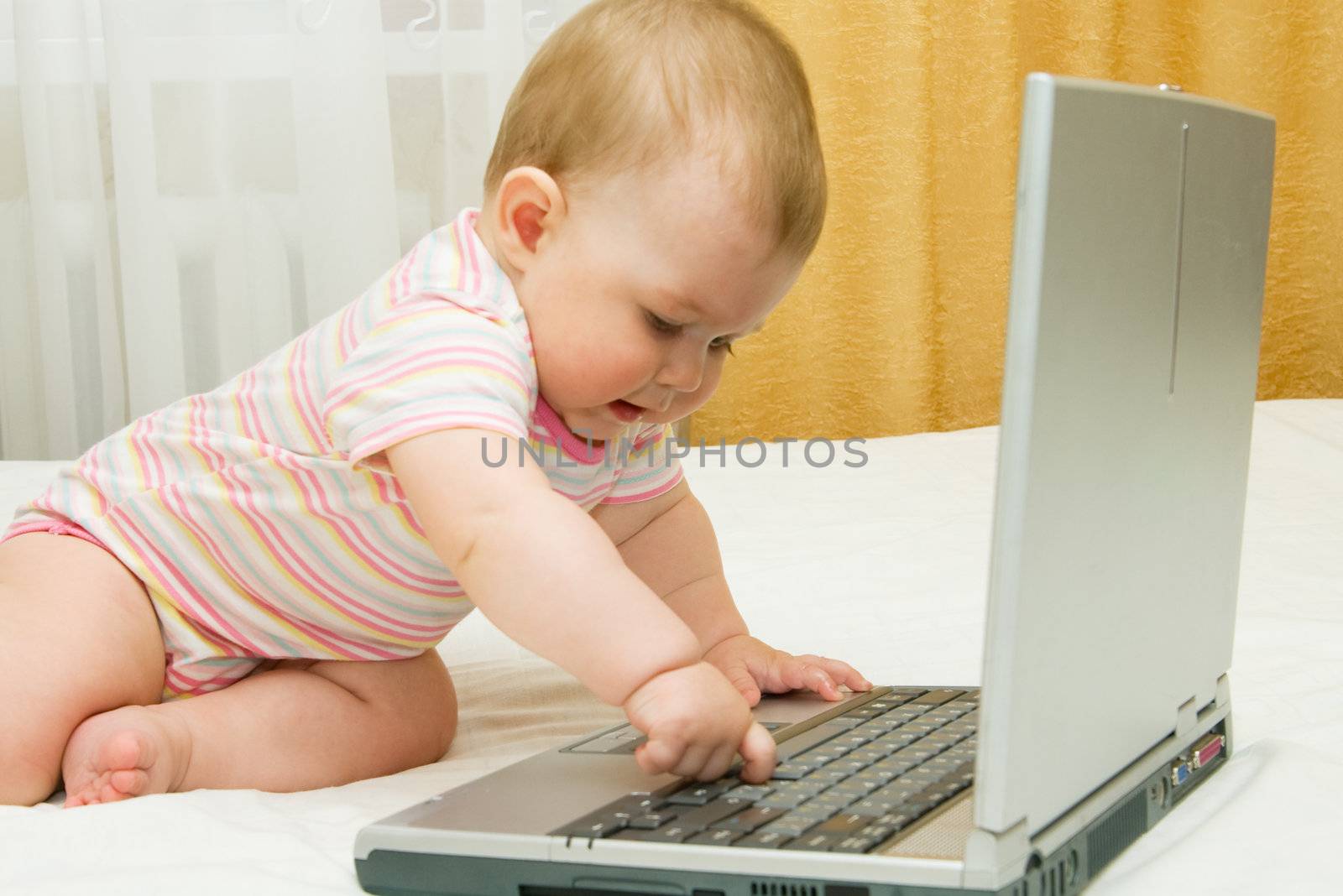 Small baby and laptop by rbv