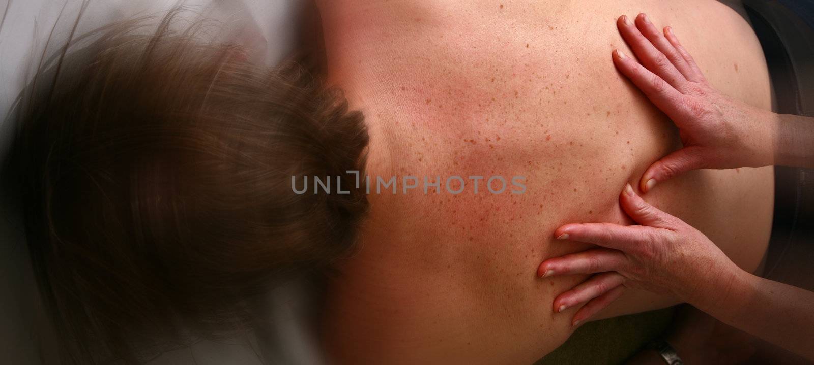 Massage in denmark in a chiropractise clinic (real situation)