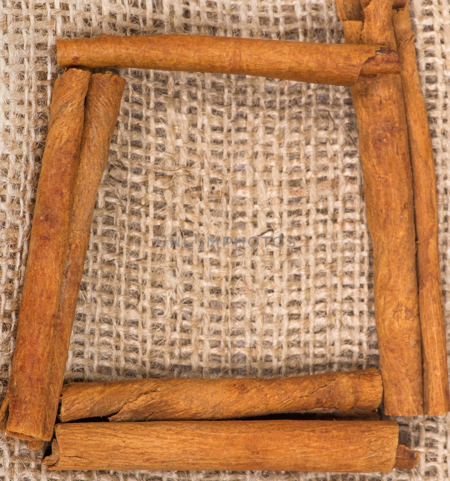 cinnamon sticks frame