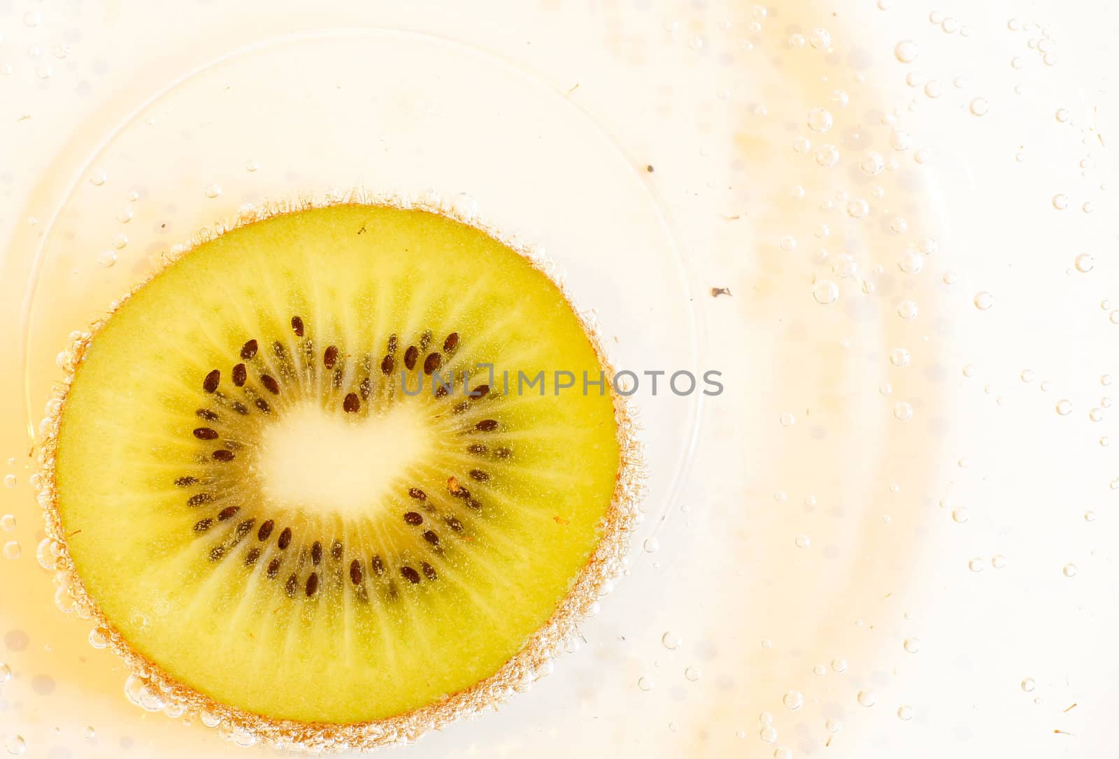 Kiwi fruit by Elet