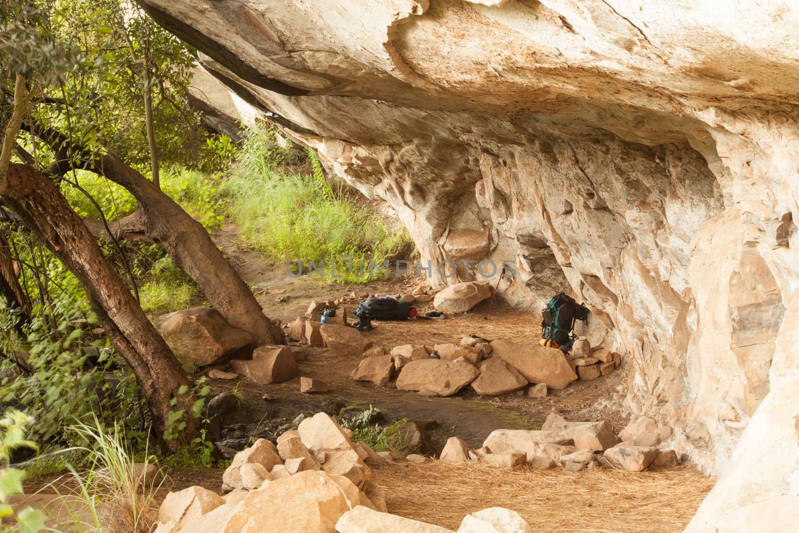 The Grindstone Cave, place to overnight near Injisuthi in the Drakensberg.